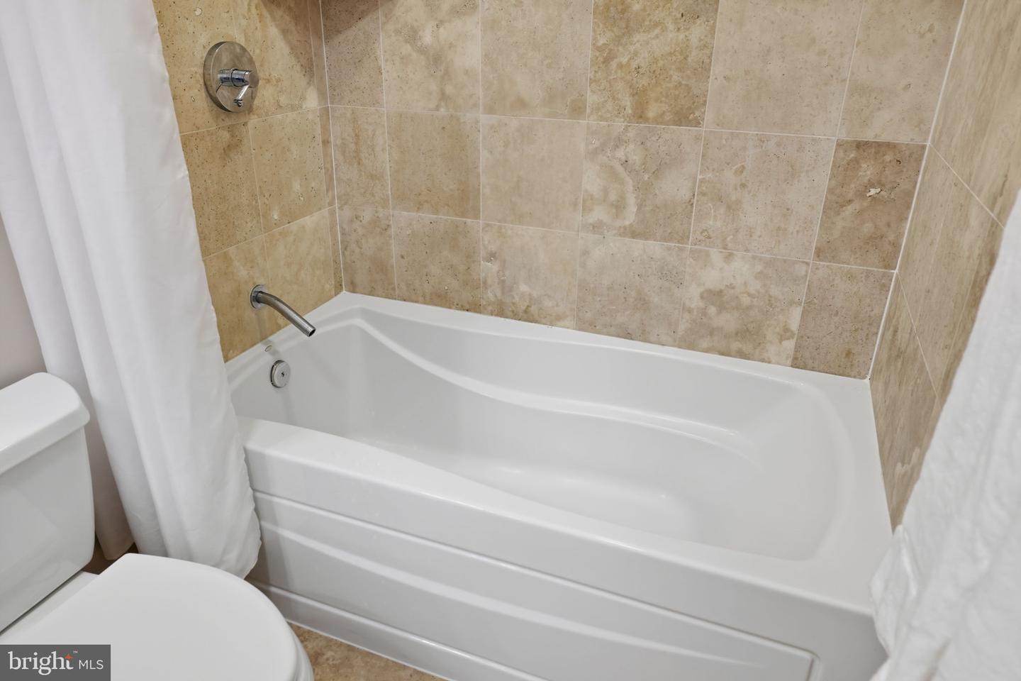 2200 N WESTMORELAND ST #202, ARLINGTON, Virginia 22213, 1 Bedroom Bedrooms, ,1 BathroomBathrooms,Residential,For sale,2200 N WESTMORELAND ST #202,VAAR2065342 MLS # VAAR2065342 2200 N WESTMORELAND ST #202, ARLINGTON, Virginia 22213, 1 Bedroom Bedrooms, ,1 BathroomBathrooms,Residential,For sale,2200 N WESTMORELAND ST #202,VAAR2065342 MLS # VAAR2065342