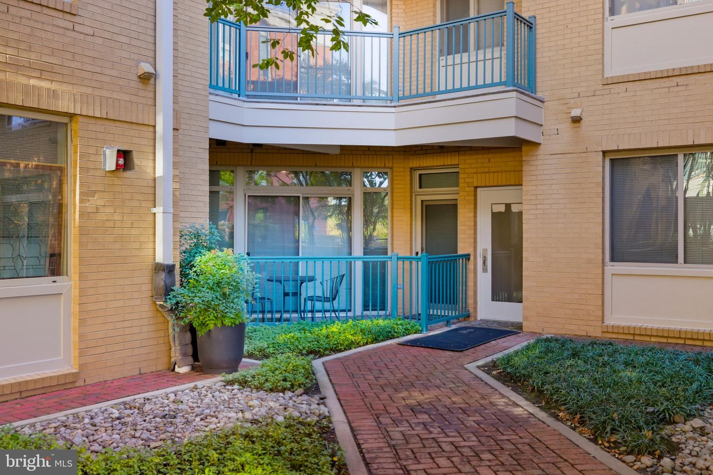 2200 N WESTMORELAND ST #202, ARLINGTON, Virginia 22213, 1 Bedroom Bedrooms, ,1 BathroomBathrooms,Residential,For sale,2200 N WESTMORELAND ST #202,VAAR2065342 MLS # VAAR2065342 2200 N WESTMORELAND ST #202, ARLINGTON, Virginia 22213, 1 Bedroom Bedrooms, ,1 BathroomBathrooms,Residential,For sale,2200 N WESTMORELAND ST #202,VAAR2065342 MLS # VAAR2065342