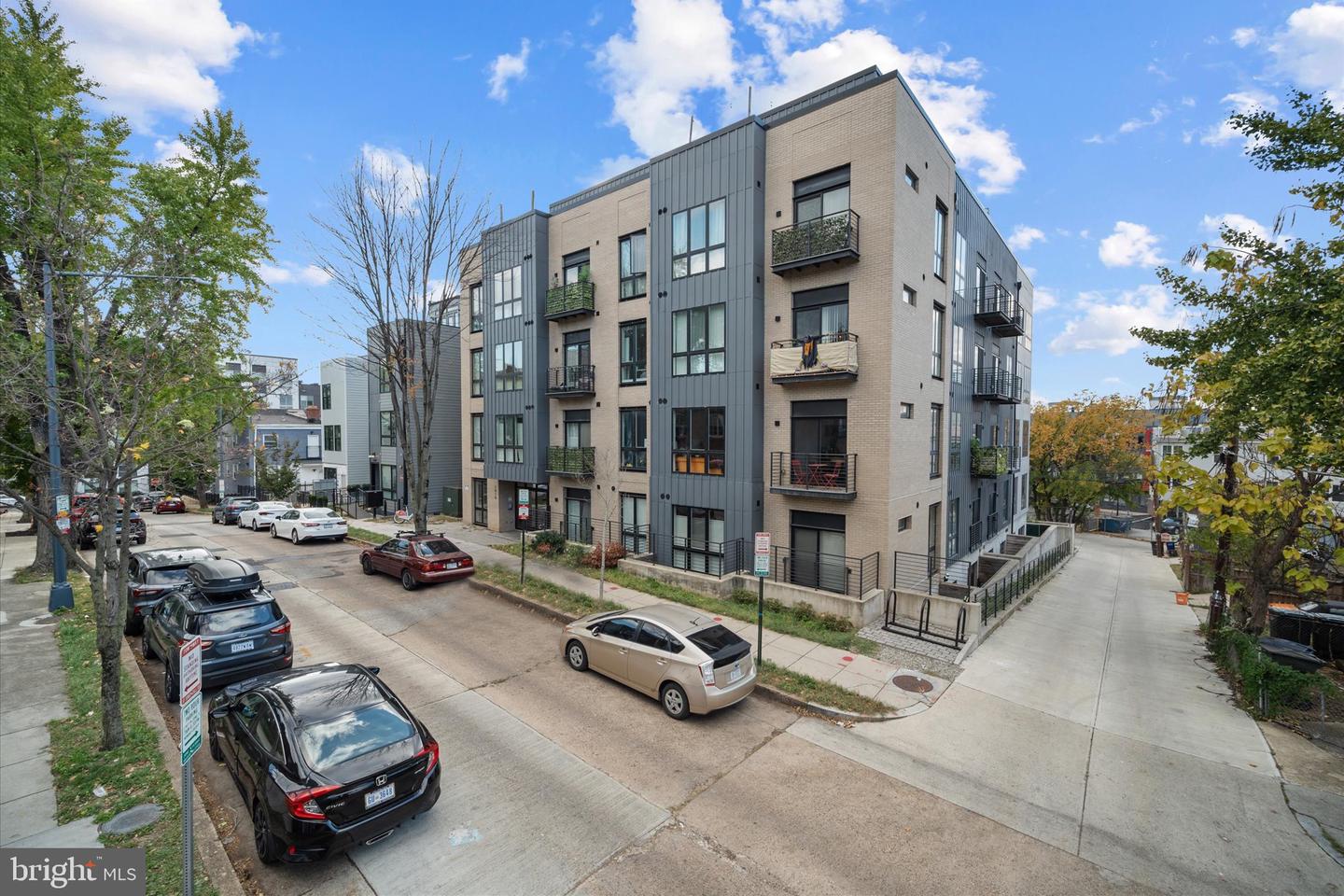 1016 17TH PL NE #7, WASHINGTON, District Of Columbia 20002, 1 Bedroom Bedrooms, 3 Rooms Rooms,1 BathroomBathrooms,Residential,For sale,1016 17TH PL NE #7,DCDC2228960 MLS # DCDC2228960 1016 17TH PL NE #7, WASHINGTON, District Of Columbia 20002, 1 Bedroom Bedrooms, 3 Rooms Rooms,1 BathroomBathrooms,Residential,For sale,1016 17TH PL NE #7,DCDC2228960 MLS # DCDC2228960