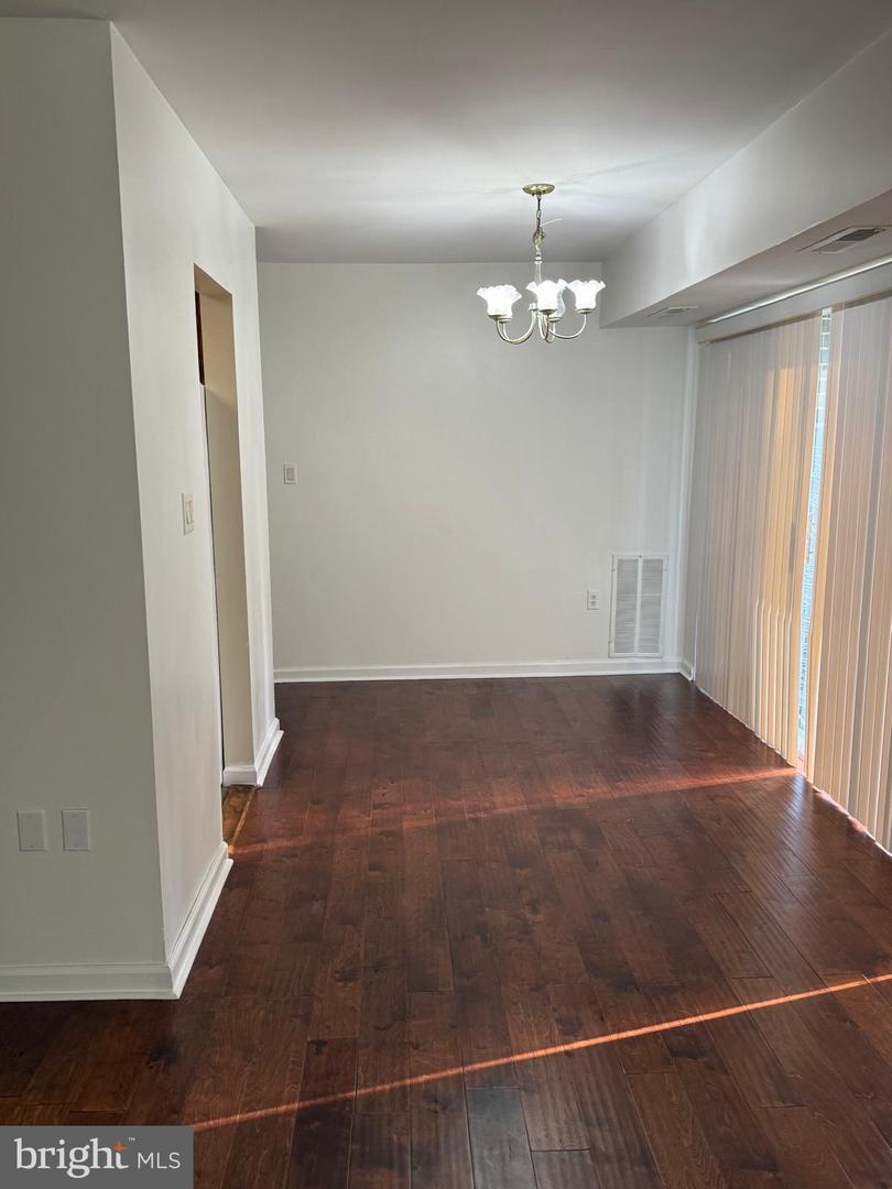 1604 RENATE DR #104, WOODBRIDGE, Virginia 22192, 1 Bedroom Bedrooms, ,1 BathroomBathrooms,Residential,For sale,1604 RENATE DR #104,VAPW2106702 MLS # VAPW2106702 1604 RENATE DR #104, WOODBRIDGE, Virginia 22192, 1 Bedroom Bedrooms, ,1 BathroomBathrooms,Residential,For sale,1604 RENATE DR #104,VAPW2106702 MLS # VAPW2106702