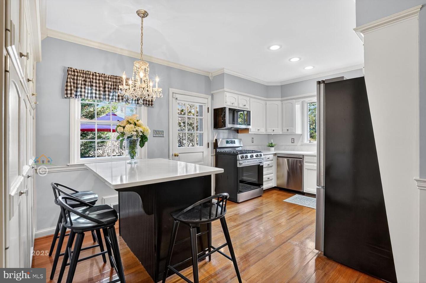 1175 DALEVIEW DR, MCLEAN, Virginia 22102, 4 Bedrooms Bedrooms, ,2 BathroomsBathrooms,Residential,For sale,1175 DALEVIEW DR,VAFX2276170 MLS # VAFX2276170 1175 DALEVIEW DR, MCLEAN, Virginia 22102, 4 Bedrooms Bedrooms, ,2 BathroomsBathrooms,Residential,For sale,1175 DALEVIEW DR,VAFX2276170 MLS # VAFX2276170