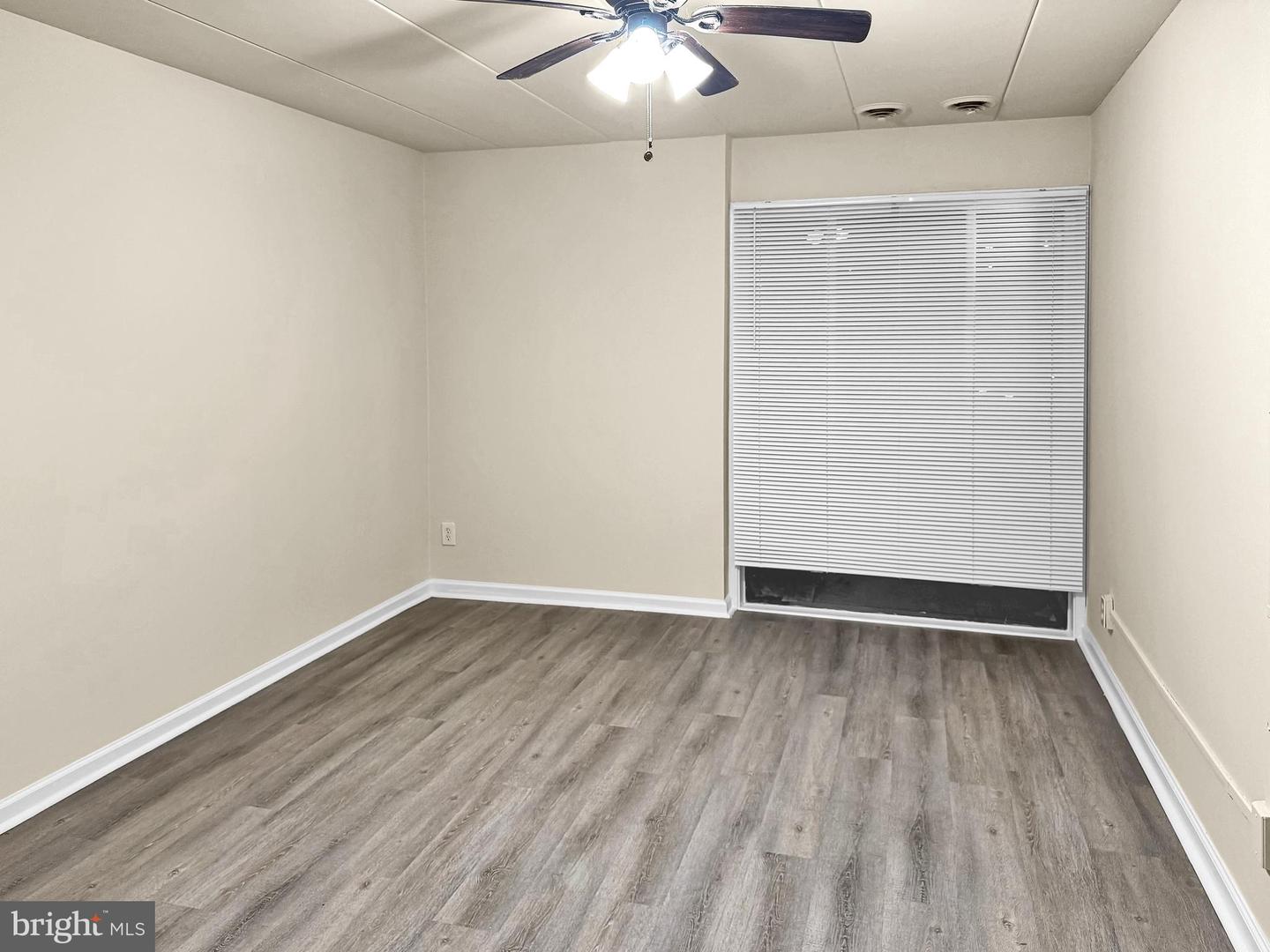 2607 HUNTINGTON AVE #65, ALEXANDRIA, Virginia 22303, 1 Bedroom Bedrooms, ,1 BathroomBathrooms,Residential,For sale,2607 HUNTINGTON AVE #65,VAFX2276196 MLS # VAFX2276196 2607 HUNTINGTON AVE #65, ALEXANDRIA, Virginia 22303, 1 Bedroom Bedrooms, ,1 BathroomBathrooms,Residential,For sale,2607 HUNTINGTON AVE #65,VAFX2276196 MLS # VAFX2276196