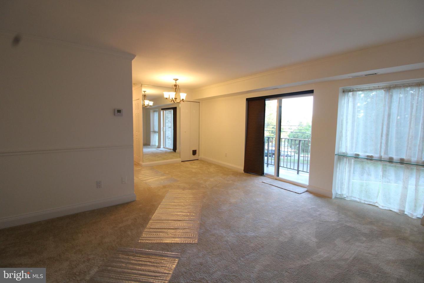 6141 EDSALL RD #E, ALEXANDRIA, Virginia 22304, 1 Bedroom Bedrooms, ,1 BathroomBathrooms,Residential,For sale,6141 EDSALL RD #E,VAAX2051196 MLS # VAAX2051196 6141 EDSALL RD #E, ALEXANDRIA, Virginia 22304, 1 Bedroom Bedrooms, ,1 BathroomBathrooms,Residential,For sale,6141 EDSALL RD #E,VAAX2051196 MLS # VAAX2051196