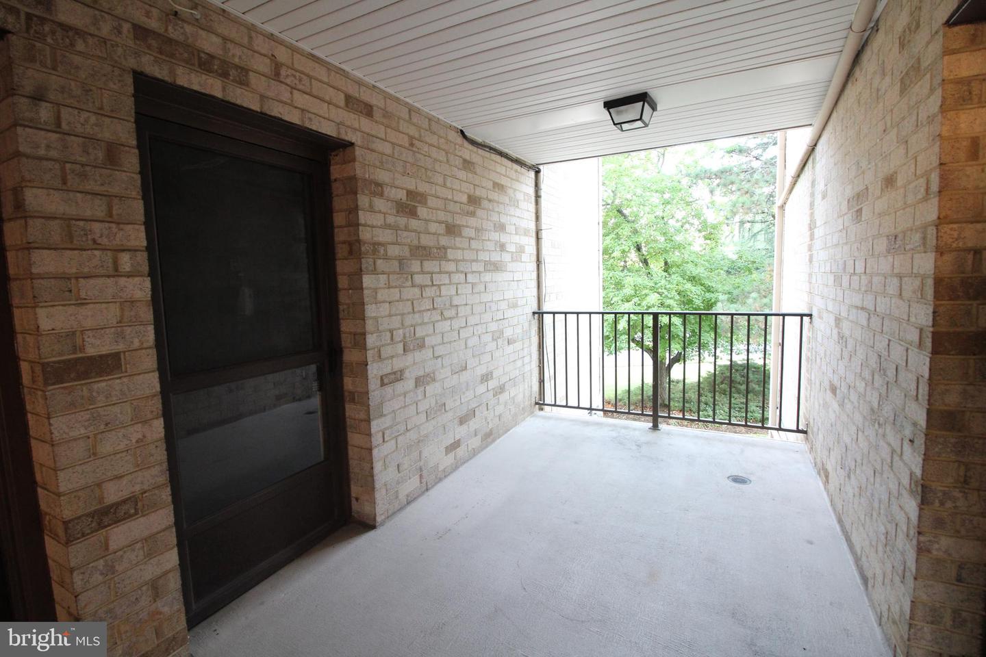 6141 EDSALL RD #E, ALEXANDRIA, Virginia 22304, 1 Bedroom Bedrooms, ,1 BathroomBathrooms,Residential,For sale,6141 EDSALL RD #E,VAAX2051196 MLS # VAAX2051196 6141 EDSALL RD #E, ALEXANDRIA, Virginia 22304, 1 Bedroom Bedrooms, ,1 BathroomBathrooms,Residential,For sale,6141 EDSALL RD #E,VAAX2051196 MLS # VAAX2051196