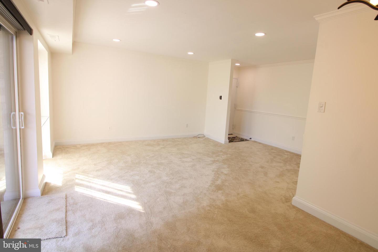 6141 EDSALL RD #E, ALEXANDRIA, Virginia 22304, 1 Bedroom Bedrooms, ,1 BathroomBathrooms,Residential,For sale,6141 EDSALL RD #E,VAAX2051196 MLS # VAAX2051196 6141 EDSALL RD #E, ALEXANDRIA, Virginia 22304, 1 Bedroom Bedrooms, ,1 BathroomBathrooms,Residential,For sale,6141 EDSALL RD #E,VAAX2051196 MLS # VAAX2051196