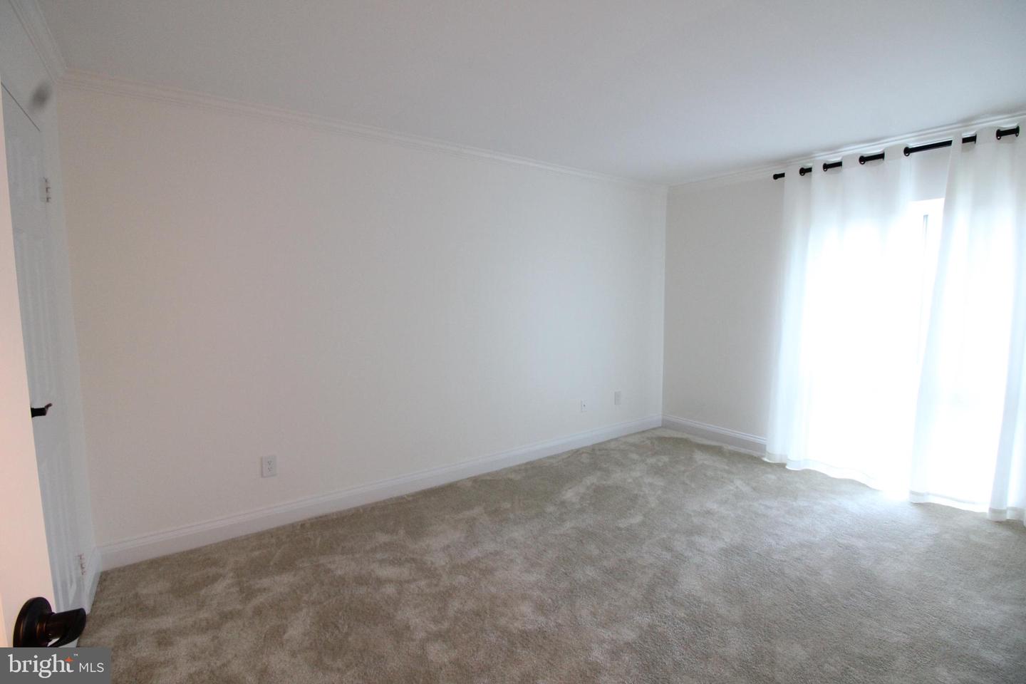 6141 EDSALL RD #E, ALEXANDRIA, Virginia 22304, 1 Bedroom Bedrooms, ,1 BathroomBathrooms,Residential,For sale,6141 EDSALL RD #E,VAAX2051196 MLS # VAAX2051196 6141 EDSALL RD #E, ALEXANDRIA, Virginia 22304, 1 Bedroom Bedrooms, ,1 BathroomBathrooms,Residential,For sale,6141 EDSALL RD #E,VAAX2051196 MLS # VAAX2051196