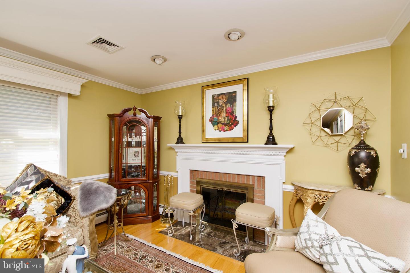 7052 WARDELL ST, ANNANDALE, Virginia 22003, 4 Bedrooms Bedrooms, ,3 BathroomsBathrooms,Residential,For sale,7052 WARDELL ST,VAFX2276244 MLS # VAFX2276244 7052 WARDELL ST, ANNANDALE, Virginia 22003, 4 Bedrooms Bedrooms, ,3 BathroomsBathrooms,Residential,For sale,7052 WARDELL ST,VAFX2276244 MLS # VAFX2276244