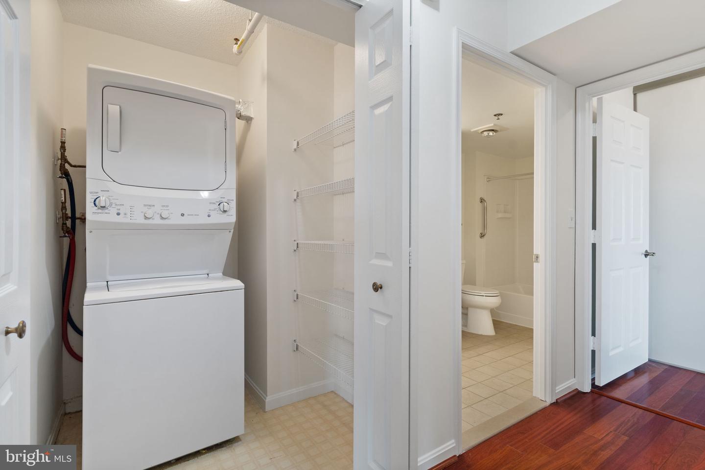 19385 CYPRESS RIDGE TER #415, LEESBURG, Virginia 20176, 3 Bedrooms Bedrooms, ,2 BathroomsBathrooms,Residential,For sale,19385 CYPRESS RIDGE TER #415,VALO2109674 MLS # VALO2109674 19385 CYPRESS RIDGE TER #415, LEESBURG, Virginia 20176, 3 Bedrooms Bedrooms, ,2 BathroomsBathrooms,Residential,For sale,19385 CYPRESS RIDGE TER #415,VALO2109674 MLS # VALO2109674