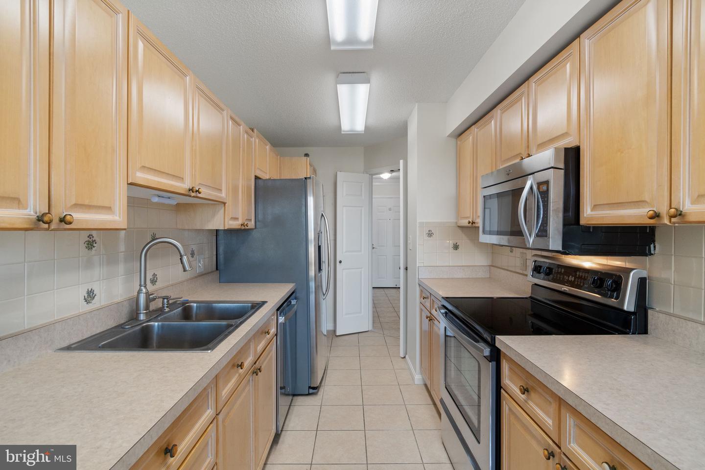 19385 CYPRESS RIDGE TER #415, LEESBURG, Virginia 20176, 3 Bedrooms Bedrooms, ,2 BathroomsBathrooms,Residential,For sale,19385 CYPRESS RIDGE TER #415,VALO2109674 MLS # VALO2109674 19385 CYPRESS RIDGE TER #415, LEESBURG, Virginia 20176, 3 Bedrooms Bedrooms, ,2 BathroomsBathrooms,Residential,For sale,19385 CYPRESS RIDGE TER #415,VALO2109674 MLS # VALO2109674