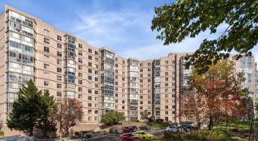 19385 CYPRESS RIDGE TER #415, LEESBURG, Virginia 20176, 3 Bedrooms Bedrooms, ,2 BathroomsBathrooms,Residential,For sale,19385 CYPRESS RIDGE TER #415,VALO2109674 MLS # VALO2109674
