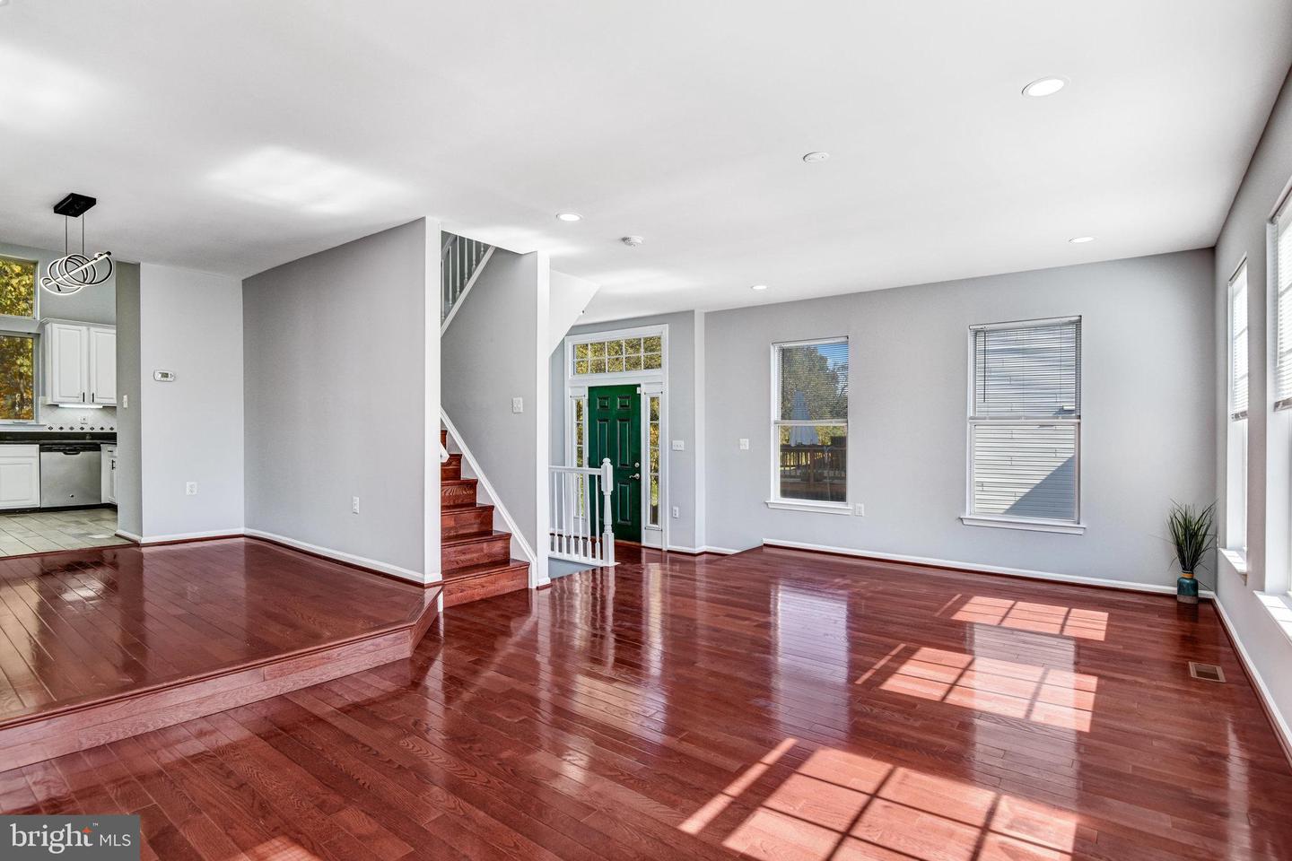 4737 GREAT HERON CIR, FAIRFAX, Virginia 22033, 3 Bedrooms Bedrooms, ,3 BathroomsBathrooms,Residential,For sale,4737 GREAT HERON CIR,VAFX2276274 MLS # VAFX2276274 4737 GREAT HERON CIR, FAIRFAX, Virginia 22033, 3 Bedrooms Bedrooms, ,3 BathroomsBathrooms,Residential,For sale,4737 GREAT HERON CIR,VAFX2276274 MLS # VAFX2276274