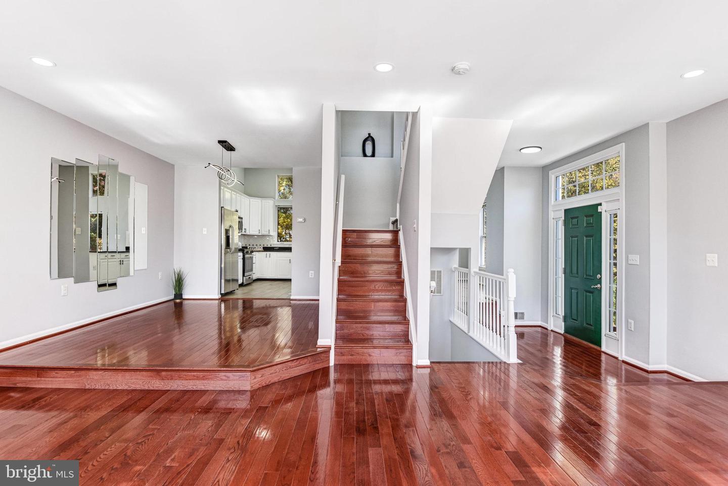 4737 GREAT HERON CIR, FAIRFAX, Virginia 22033, 3 Bedrooms Bedrooms, ,3 BathroomsBathrooms,Residential,For sale,4737 GREAT HERON CIR,VAFX2276274 MLS # VAFX2276274 4737 GREAT HERON CIR, FAIRFAX, Virginia 22033, 3 Bedrooms Bedrooms, ,3 BathroomsBathrooms,Residential,For sale,4737 GREAT HERON CIR,VAFX2276274 MLS # VAFX2276274