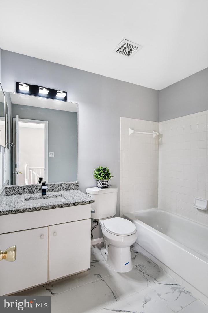 4737 GREAT HERON CIR, FAIRFAX, Virginia 22033, 3 Bedrooms Bedrooms, ,3 BathroomsBathrooms,Residential,For sale,4737 GREAT HERON CIR,VAFX2276274 MLS # VAFX2276274 4737 GREAT HERON CIR, FAIRFAX, Virginia 22033, 3 Bedrooms Bedrooms, ,3 BathroomsBathrooms,Residential,For sale,4737 GREAT HERON CIR,VAFX2276274 MLS # VAFX2276274