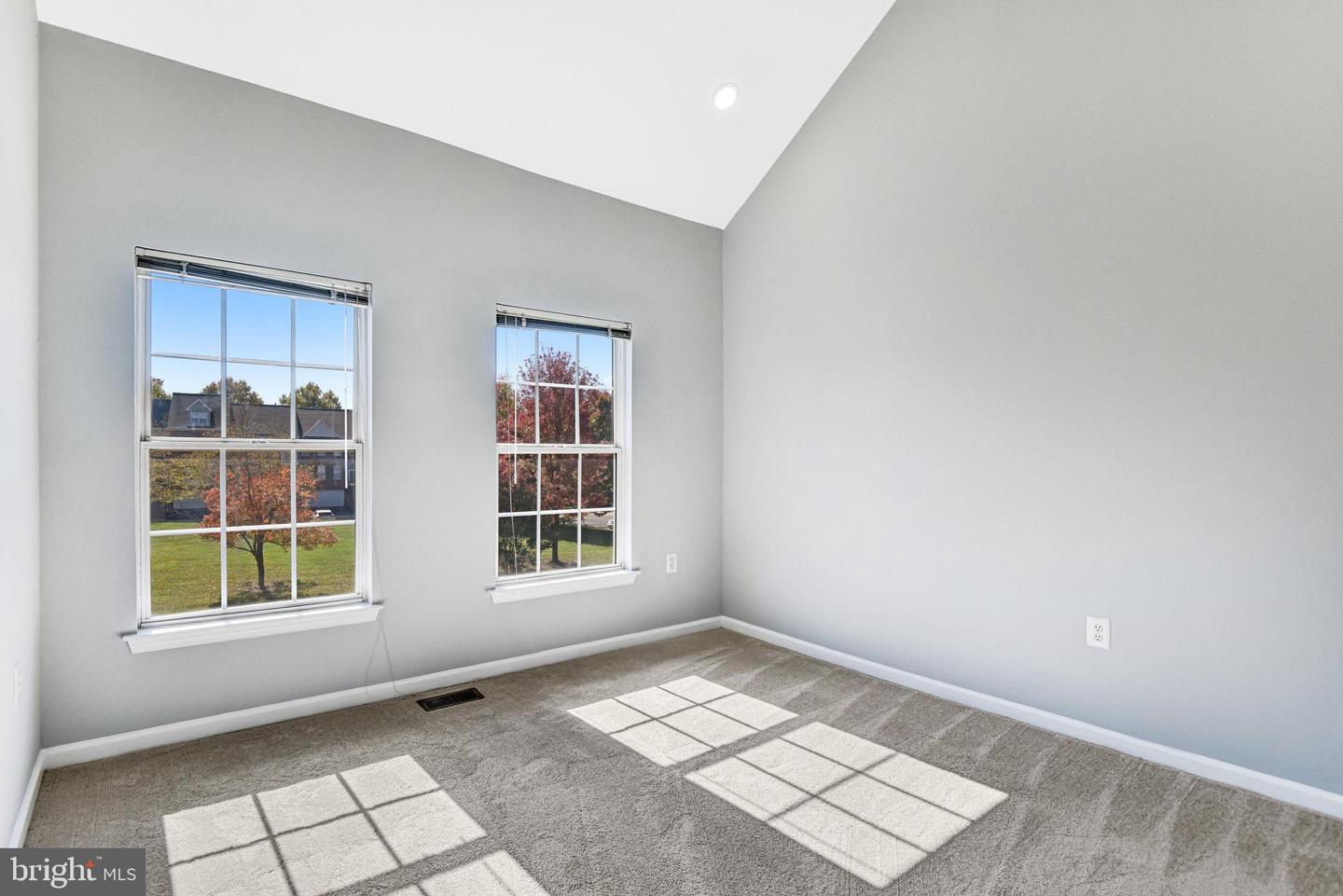 4737 GREAT HERON CIR, FAIRFAX, Virginia 22033, 3 Bedrooms Bedrooms, ,3 BathroomsBathrooms,Residential,For sale,4737 GREAT HERON CIR,VAFX2276274 MLS # VAFX2276274 4737 GREAT HERON CIR, FAIRFAX, Virginia 22033, 3 Bedrooms Bedrooms, ,3 BathroomsBathrooms,Residential,For sale,4737 GREAT HERON CIR,VAFX2276274 MLS # VAFX2276274