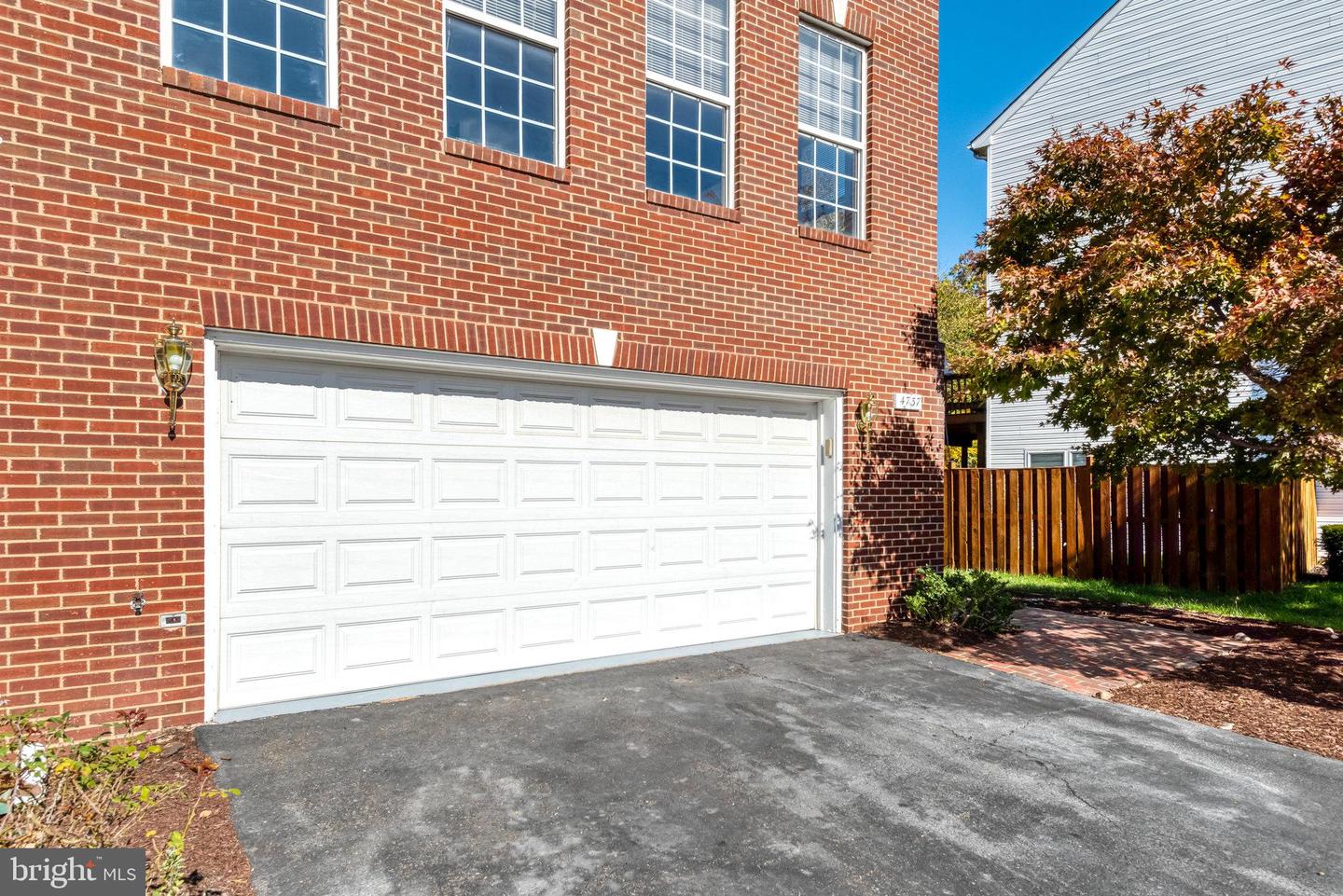 4737 GREAT HERON CIR, FAIRFAX, Virginia 22033, 3 Bedrooms Bedrooms, ,3 BathroomsBathrooms,Residential,For sale,4737 GREAT HERON CIR,VAFX2276274 MLS # VAFX2276274 4737 GREAT HERON CIR, FAIRFAX, Virginia 22033, 3 Bedrooms Bedrooms, ,3 BathroomsBathrooms,Residential,For sale,4737 GREAT HERON CIR,VAFX2276274 MLS # VAFX2276274