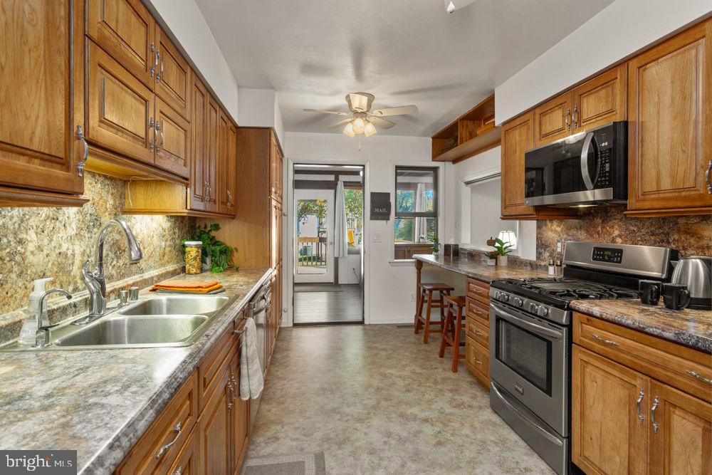 3210 ARROWHEAD RD, ROCKINGHAM, Virginia 22801, 4 Bedrooms Bedrooms, ,3 BathroomsBathrooms,Residential,For sale,3210 ARROWHEAD RD,VARO2002664 MLS # VARO2002664 3210 ARROWHEAD RD, ROCKINGHAM, Virginia 22801, 4 Bedrooms Bedrooms, ,3 BathroomsBathrooms,Residential,For sale,3210 ARROWHEAD RD,VARO2002664 MLS # VARO2002664