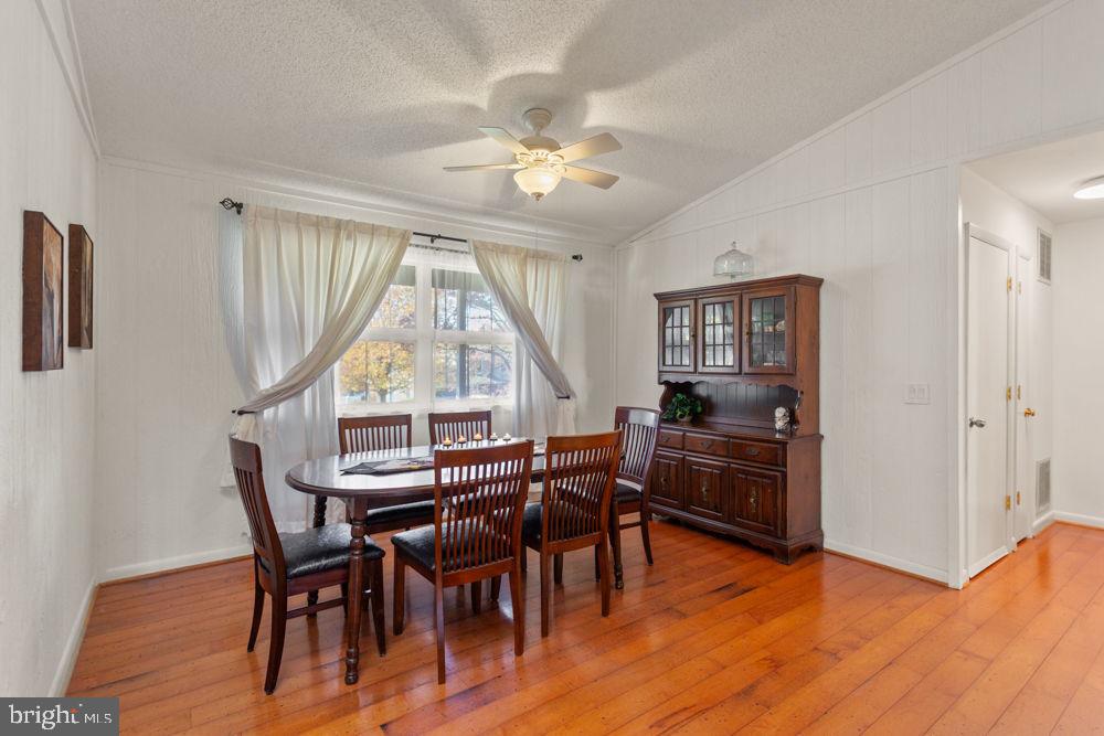 3210 ARROWHEAD RD, ROCKINGHAM, Virginia 22801, 4 Bedrooms Bedrooms, ,3 BathroomsBathrooms,Residential,For sale,3210 ARROWHEAD RD,VARO2002664 MLS # VARO2002664 3210 ARROWHEAD RD, ROCKINGHAM, Virginia 22801, 4 Bedrooms Bedrooms, ,3 BathroomsBathrooms,Residential,For sale,3210 ARROWHEAD RD,VARO2002664 MLS # VARO2002664