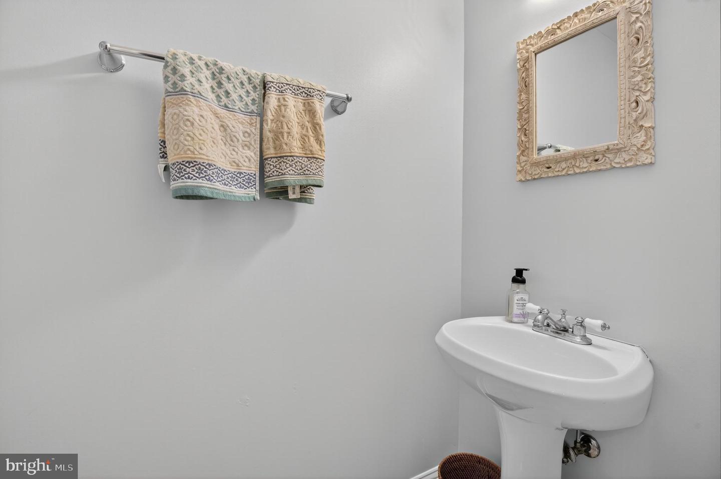 222 12TH PL NE, WASHINGTON, District Of Columbia 20002, 3 Bedrooms Bedrooms, ,2 BathroomsBathrooms,Residential,For sale,222 12TH PL NE,DCDC2229188 MLS # DCDC2229188 222 12TH PL NE, WASHINGTON, District Of Columbia 20002, 3 Bedrooms Bedrooms, ,2 BathroomsBathrooms,Residential,For sale,222 12TH PL NE,DCDC2229188 MLS # DCDC2229188