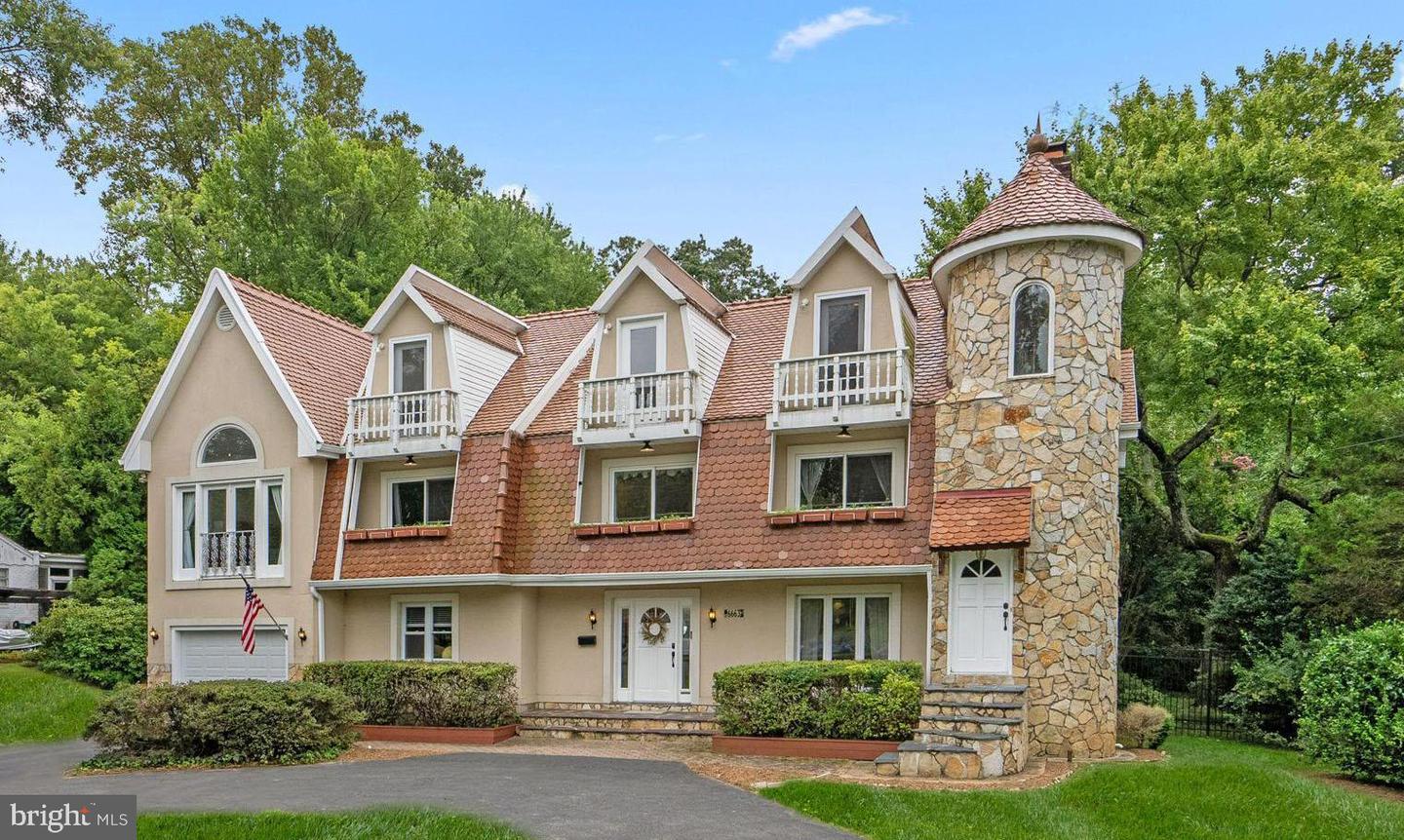6663 KENNEDY LN, FALLS CHURCH, Virginia 22042, 5 Bedrooms Bedrooms, 14 Rooms Rooms,5 BathroomsBathrooms,Residential,For sale,6663 KENNEDY LN,VAFX2276372 MLS # VAFX2276372 6663 KENNEDY LN, FALLS CHURCH, Virginia 22042, 5 Bedrooms Bedrooms, 14 Rooms Rooms,5 BathroomsBathrooms,Residential,For sale,6663 KENNEDY LN,VAFX2276372 MLS # VAFX2276372
