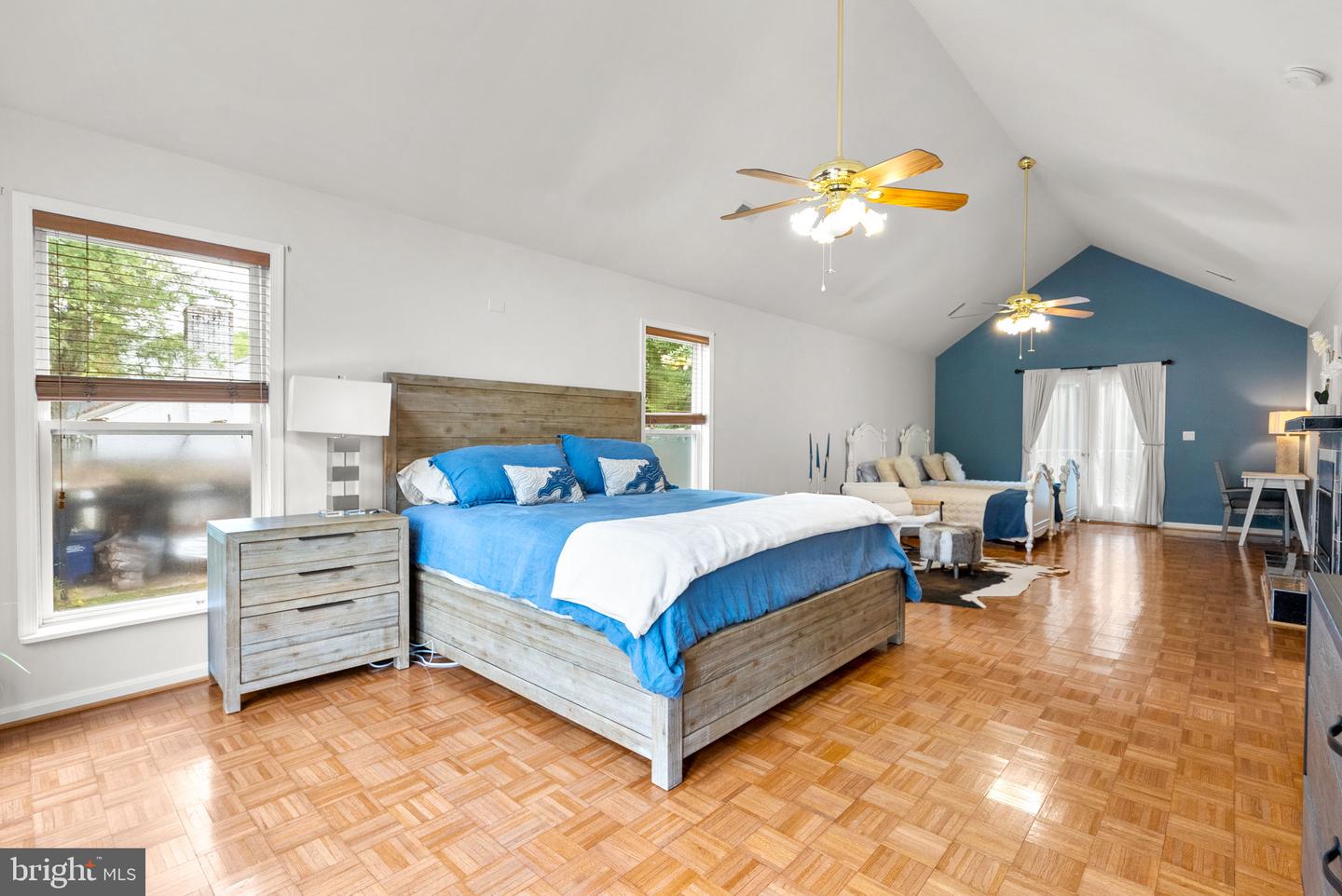 6663 KENNEDY LN, FALLS CHURCH, Virginia 22042, 5 Bedrooms Bedrooms, 14 Rooms Rooms,5 BathroomsBathrooms,Residential,For sale,6663 KENNEDY LN,VAFX2276372 MLS # VAFX2276372 6663 KENNEDY LN, FALLS CHURCH, Virginia 22042, 5 Bedrooms Bedrooms, 14 Rooms Rooms,5 BathroomsBathrooms,Residential,For sale,6663 KENNEDY LN,VAFX2276372 MLS # VAFX2276372