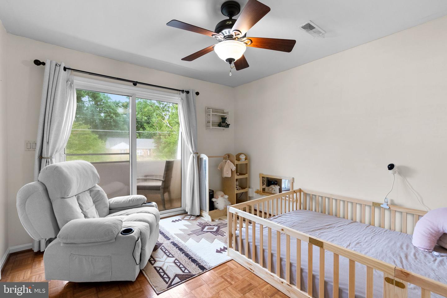 6663 KENNEDY LN, FALLS CHURCH, Virginia 22042, 5 Bedrooms Bedrooms, 14 Rooms Rooms,5 BathroomsBathrooms,Residential,For sale,6663 KENNEDY LN,VAFX2276372 MLS # VAFX2276372 6663 KENNEDY LN, FALLS CHURCH, Virginia 22042, 5 Bedrooms Bedrooms, 14 Rooms Rooms,5 BathroomsBathrooms,Residential,For sale,6663 KENNEDY LN,VAFX2276372 MLS # VAFX2276372