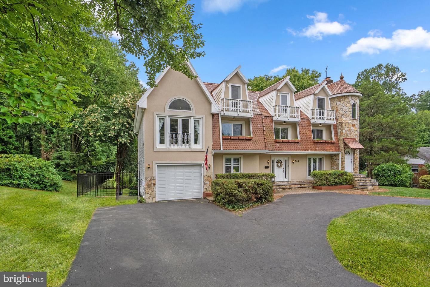6663 KENNEDY LN, FALLS CHURCH, Virginia 22042, 5 Bedrooms Bedrooms, 14 Rooms Rooms,5 BathroomsBathrooms,Residential,For sale,6663 KENNEDY LN,VAFX2276372 MLS # VAFX2276372 6663 KENNEDY LN, FALLS CHURCH, Virginia 22042, 5 Bedrooms Bedrooms, 14 Rooms Rooms,5 BathroomsBathrooms,Residential,For sale,6663 KENNEDY LN,VAFX2276372 MLS # VAFX2276372