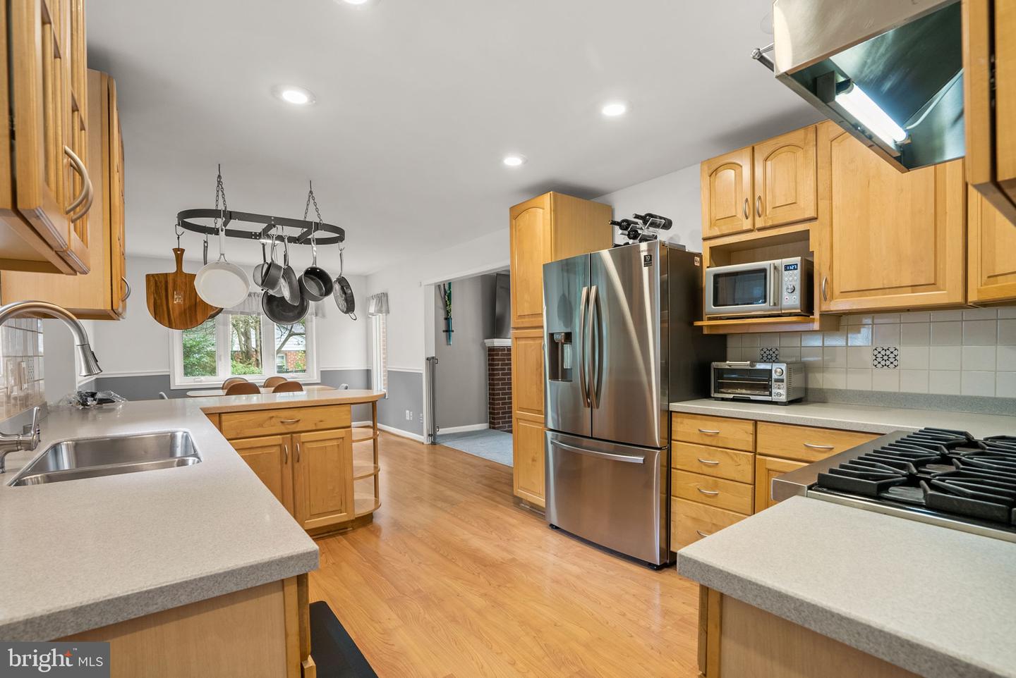 6663 KENNEDY LN, FALLS CHURCH, Virginia 22042, 5 Bedrooms Bedrooms, 14 Rooms Rooms,5 BathroomsBathrooms,Residential,For sale,6663 KENNEDY LN,VAFX2276372 MLS # VAFX2276372 6663 KENNEDY LN, FALLS CHURCH, Virginia 22042, 5 Bedrooms Bedrooms, 14 Rooms Rooms,5 BathroomsBathrooms,Residential,For sale,6663 KENNEDY LN,VAFX2276372 MLS # VAFX2276372