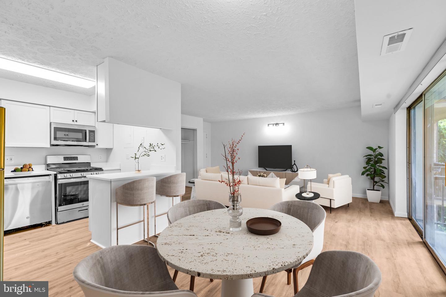 7855 ENOLA ST #103, MCLEAN, Virginia 22102, 3 Bedrooms Bedrooms, ,2 BathroomsBathrooms,Residential,For sale,7855 ENOLA ST #103,VAFX2276374 MLS # VAFX2276374 7855 ENOLA ST #103, MCLEAN, Virginia 22102, 3 Bedrooms Bedrooms, ,2 BathroomsBathrooms,Residential,For sale,7855 ENOLA ST #103,VAFX2276374 MLS # VAFX2276374