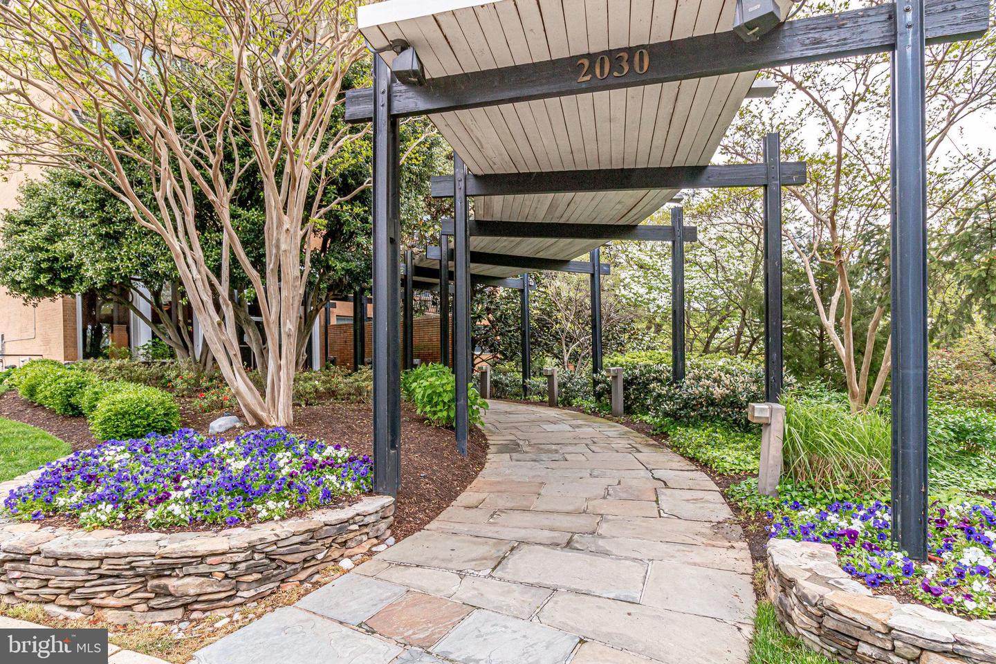 2030 N ADAMS ST #1112, ARLINGTON, Virginia 22201, ,1 BathroomBathrooms,Residential,For sale,2030 N ADAMS ST #1112,VAAR2065416 MLS # VAAR2065416 2030 N ADAMS ST #1112, ARLINGTON, Virginia 22201, ,1 BathroomBathrooms,Residential,For sale,2030 N ADAMS ST #1112,VAAR2065416 MLS # VAAR2065416
