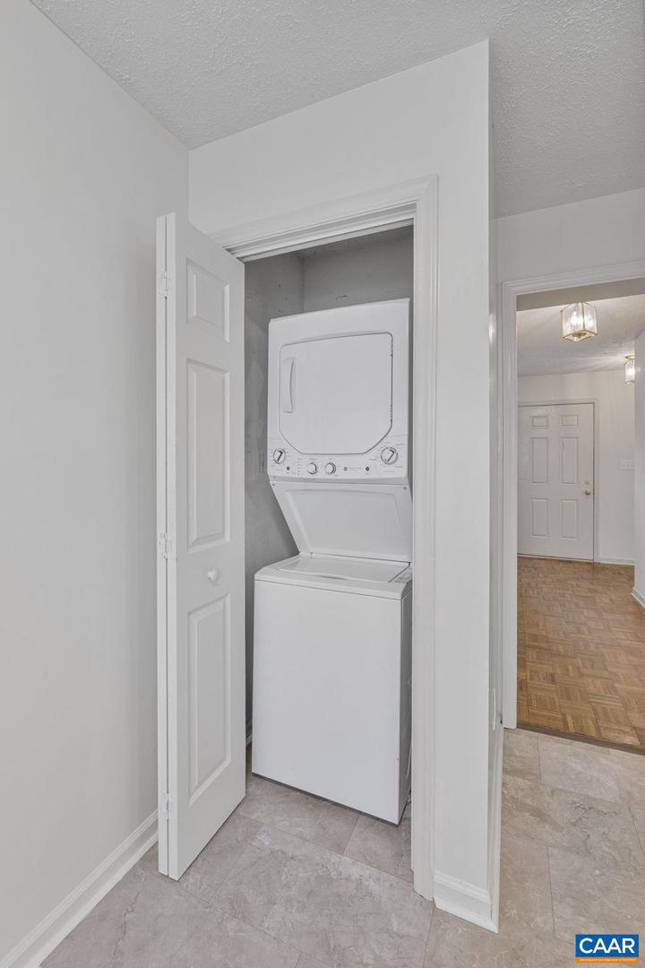 116 BRANDYWINE CT #116, CHARLOTTESVILLE, Virginia 22901, 3 Bedrooms Bedrooms, ,2 BathroomsBathrooms,Residential,For sale,116 BRANDYWINE CT #116,670460 MLS # 670460 116 BRANDYWINE CT #116, CHARLOTTESVILLE, Virginia 22901, 3 Bedrooms Bedrooms, ,2 BathroomsBathrooms,Residential,For sale,116 BRANDYWINE CT #116,670460 MLS # 670460