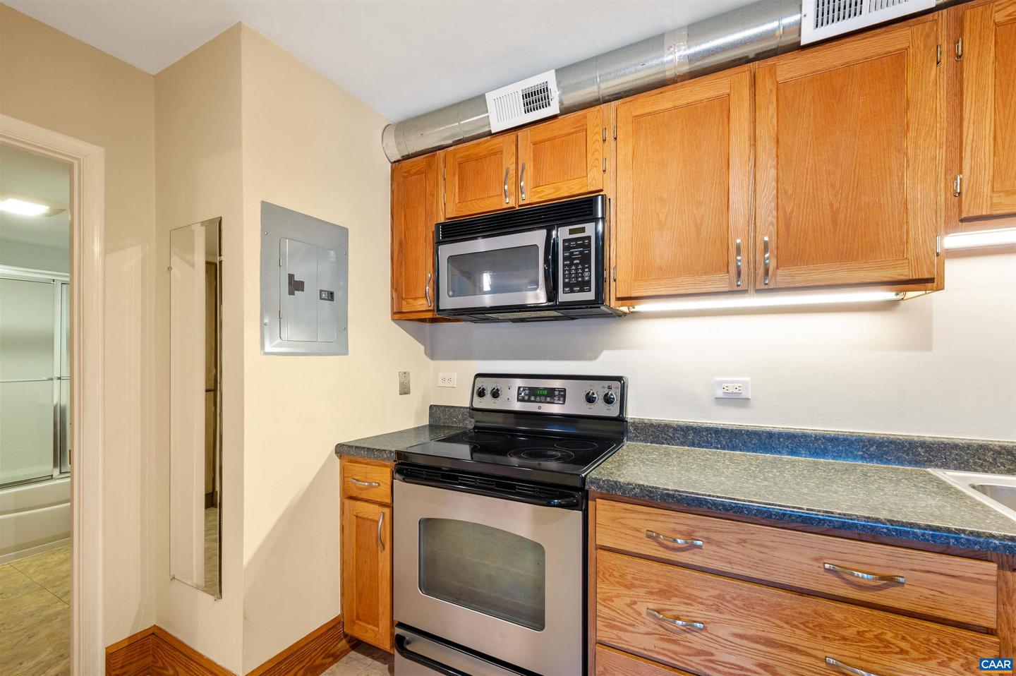 1800 JEFFERSON PARK AVE #39, CHARLOTTESVILLE, Virginia 22903, 1 Bedroom Bedrooms, ,1 BathroomBathrooms,Residential,For sale,1800 JEFFERSON PARK AVE #39,670463 MLS # 670463 1800 JEFFERSON PARK AVE #39, CHARLOTTESVILLE, Virginia 22903, 1 Bedroom Bedrooms, ,1 BathroomBathrooms,Residential,For sale,1800 JEFFERSON PARK AVE #39,670463 MLS # 670463