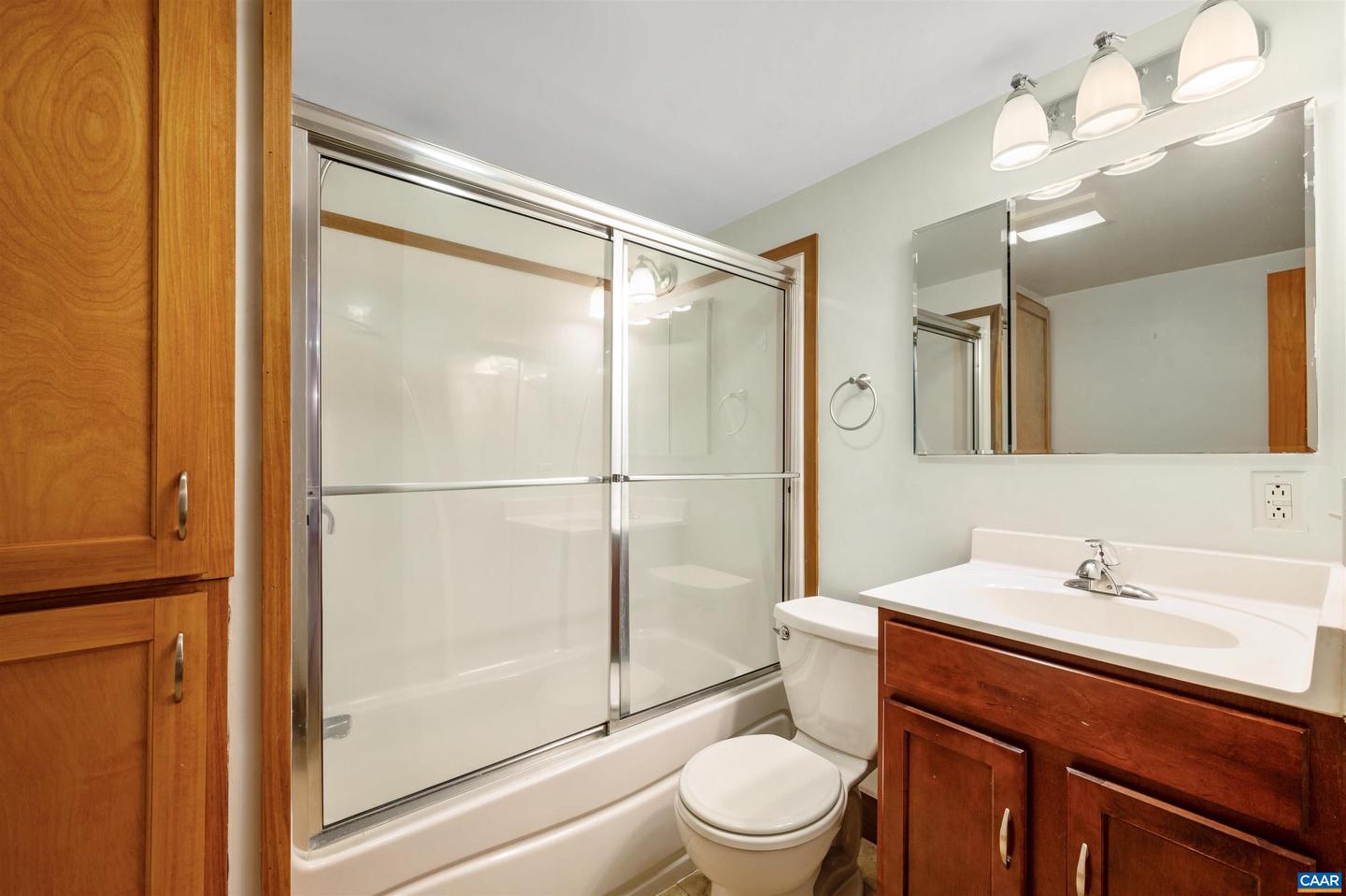 1800 JEFFERSON PARK AVE #39, CHARLOTTESVILLE, Virginia 22903, 1 Bedroom Bedrooms, ,1 BathroomBathrooms,Residential,For sale,1800 JEFFERSON PARK AVE #39,670463 MLS # 670463 1800 JEFFERSON PARK AVE #39, CHARLOTTESVILLE, Virginia 22903, 1 Bedroom Bedrooms, ,1 BathroomBathrooms,Residential,For sale,1800 JEFFERSON PARK AVE #39,670463 MLS # 670463