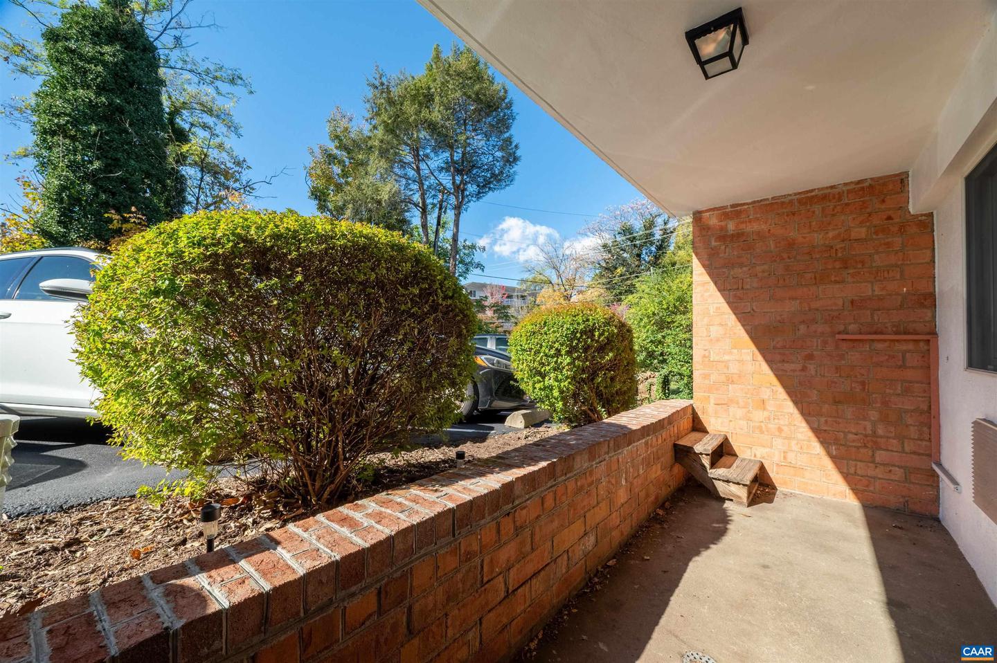 1800 JEFFERSON PARK AVE #39, CHARLOTTESVILLE, Virginia 22903, 1 Bedroom Bedrooms, ,1 BathroomBathrooms,Residential,For sale,1800 JEFFERSON PARK AVE #39,670463 MLS # 670463 1800 JEFFERSON PARK AVE #39, CHARLOTTESVILLE, Virginia 22903, 1 Bedroom Bedrooms, ,1 BathroomBathrooms,Residential,For sale,1800 JEFFERSON PARK AVE #39,670463 MLS # 670463