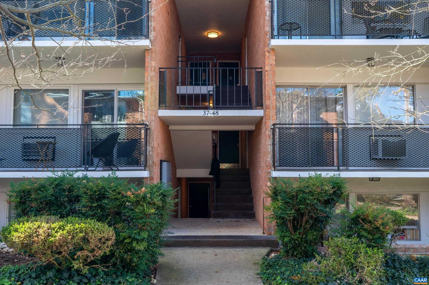 1800 JEFFERSON PARK AVE #39, CHARLOTTESVILLE, Virginia 22903, 1 Bedroom Bedrooms, ,1 BathroomBathrooms,Residential,For sale,1800 JEFFERSON PARK AVE #39,670463 MLS # 670463 1800 JEFFERSON PARK AVE #39, CHARLOTTESVILLE, Virginia 22903, 1 Bedroom Bedrooms, ,1 BathroomBathrooms,Residential,For sale,1800 JEFFERSON PARK AVE #39,670463 MLS # 670463