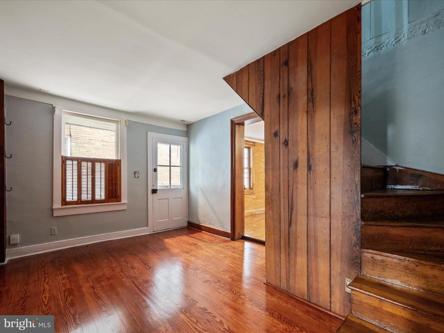 121 N WASHINGTON ST, WINCHESTER, Virginia 22601, 3 Bedrooms Bedrooms, ,2 BathroomsBathrooms,Residential,For sale,121 N WASHINGTON ST,VAWI2008930 MLS # VAWI2008930 121 N WASHINGTON ST, WINCHESTER, Virginia 22601, 3 Bedrooms Bedrooms, ,2 BathroomsBathrooms,Residential,For sale,121 N WASHINGTON ST,VAWI2008930 MLS # VAWI2008930