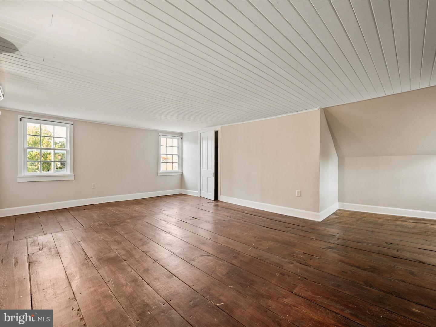 121 N WASHINGTON ST, WINCHESTER, Virginia 22601, 3 Bedrooms Bedrooms, ,2 BathroomsBathrooms,Residential,For sale,121 N WASHINGTON ST,VAWI2008930 MLS # VAWI2008930 121 N WASHINGTON ST, WINCHESTER, Virginia 22601, 3 Bedrooms Bedrooms, ,2 BathroomsBathrooms,Residential,For sale,121 N WASHINGTON ST,VAWI2008930 MLS # VAWI2008930