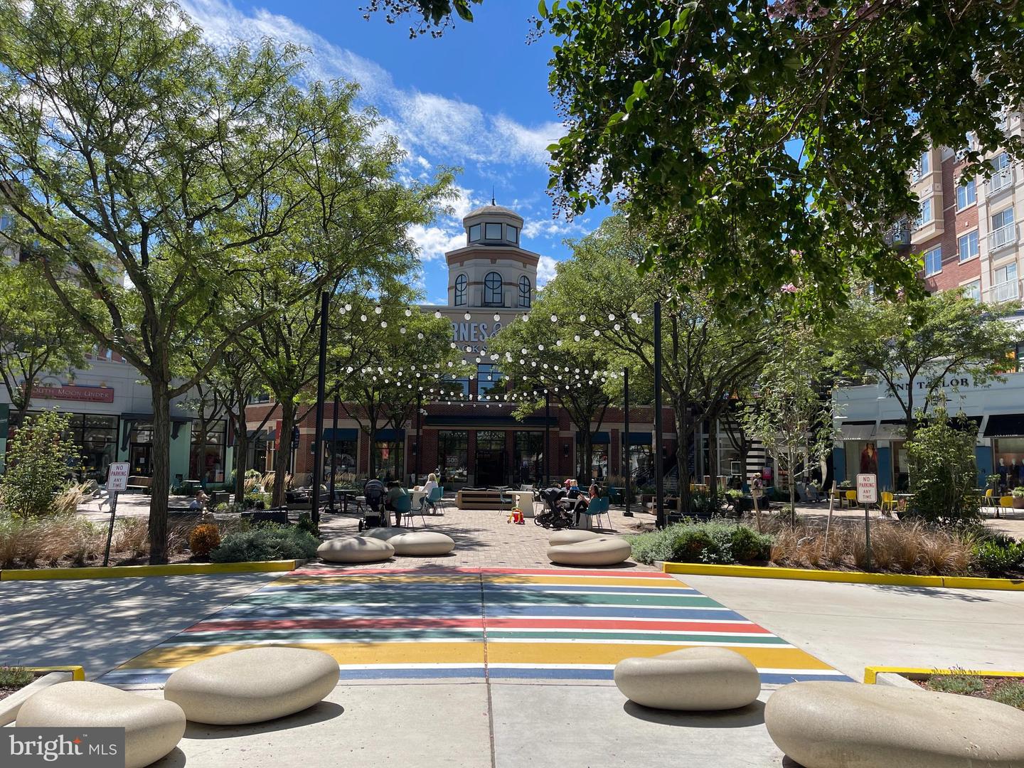 1404 N HERNDON ST, ARLINGTON, Virginia 22201, 4 Bedrooms Bedrooms, ,4 BathroomsBathrooms,Residential,For sale,1404 N HERNDON ST,VAAR2063294 MLS # VAAR2063294