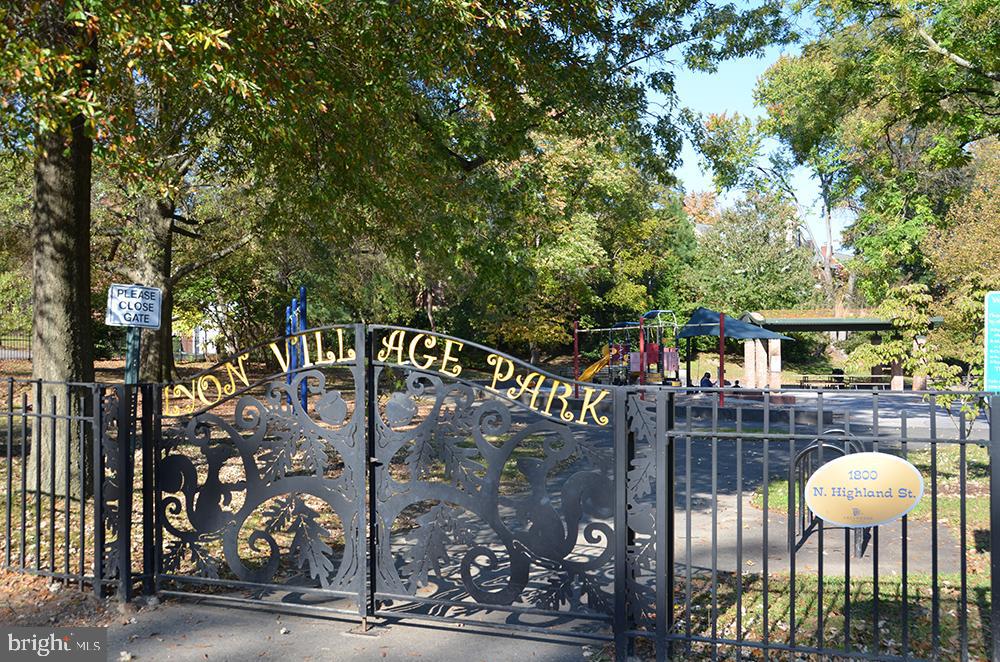 1404 N HERNDON ST, ARLINGTON, Virginia 22201, 4 Bedrooms Bedrooms, ,4 BathroomsBathrooms,Residential,For sale,1404 N HERNDON ST,VAAR2063294 MLS # VAAR2063294