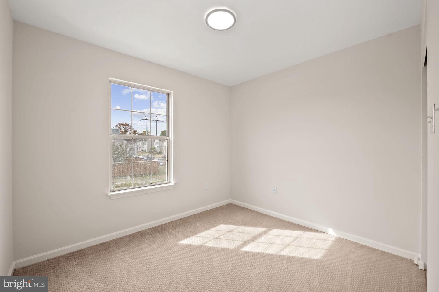 3681 DAHLGREN PL, DUMFRIES, Virginia 22026, 3 Bedrooms Bedrooms, 10 Rooms Rooms,2 BathroomsBathrooms,Residential,For sale,3681 DAHLGREN PL,VAPW2105988 MLS # VAPW2105988