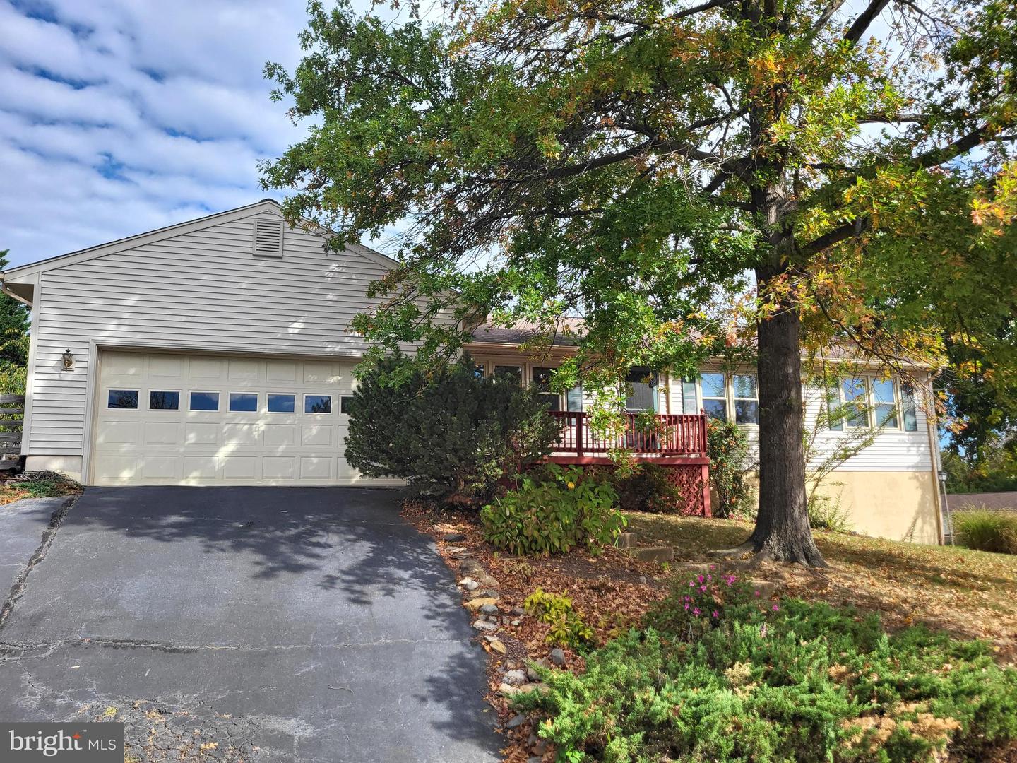 202 STRATFORD PL SW, LEESBURG, Virginia 20175, 3 Bedrooms Bedrooms, ,2 BathroomsBathrooms,Residential,For sale,202 STRATFORD PL SW,VALO2109120 MLS # VALO2109120 202 STRATFORD PL SW, LEESBURG, Virginia 20175, 3 Bedrooms Bedrooms, ,2 BathroomsBathrooms,Residential,For sale,202 STRATFORD PL SW,VALO2109120 MLS # VALO2109120