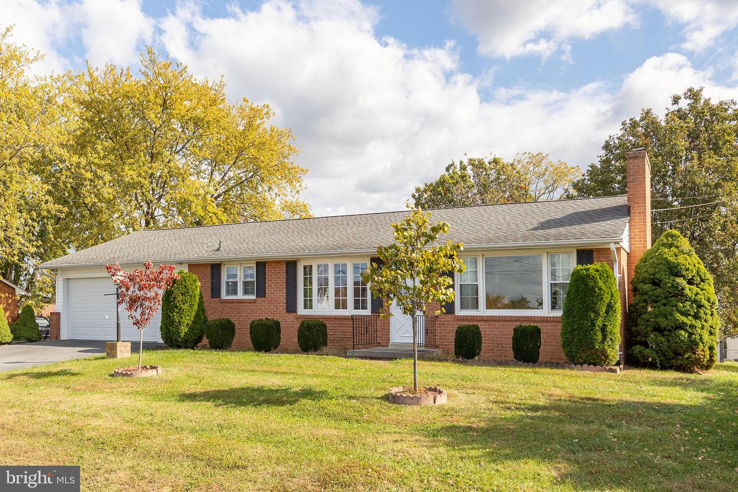 204 RIDGE RD, WINCHESTER, Virginia 22602, 3 Bedrooms Bedrooms, ,3 BathroomsBathrooms,Residential,For sale,204 RIDGE RD,VAFV2037676 MLS # VAFV2037676 204 RIDGE RD, WINCHESTER, Virginia 22602, 3 Bedrooms Bedrooms, ,3 BathroomsBathrooms,Residential,For sale,204 RIDGE RD,VAFV2037676 MLS # VAFV2037676