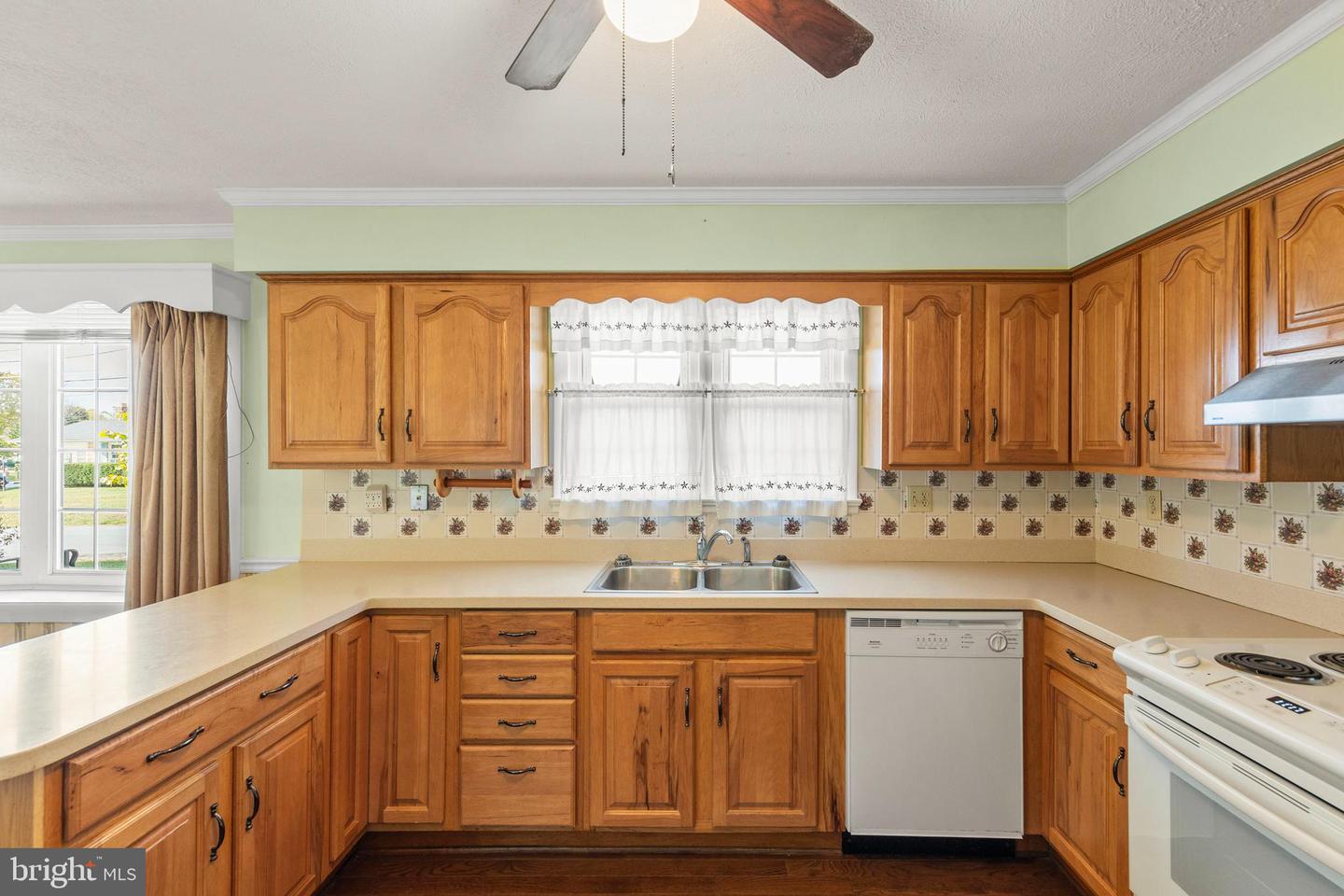 204 RIDGE RD, WINCHESTER, Virginia 22602, 3 Bedrooms Bedrooms, ,3 BathroomsBathrooms,Residential,For sale,204 RIDGE RD,VAFV2037676 MLS # VAFV2037676 204 RIDGE RD, WINCHESTER, Virginia 22602, 3 Bedrooms Bedrooms, ,3 BathroomsBathrooms,Residential,For sale,204 RIDGE RD,VAFV2037676 MLS # VAFV2037676