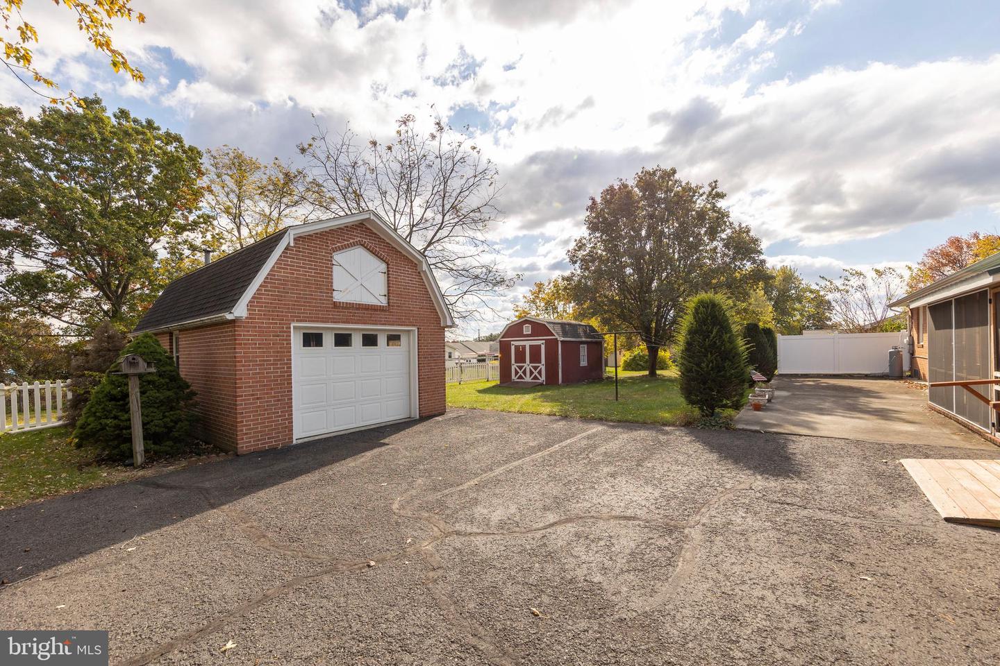 204 RIDGE RD, WINCHESTER, Virginia 22602, 3 Bedrooms Bedrooms, ,3 BathroomsBathrooms,Residential,For sale,204 RIDGE RD,VAFV2037676 MLS # VAFV2037676 204 RIDGE RD, WINCHESTER, Virginia 22602, 3 Bedrooms Bedrooms, ,3 BathroomsBathrooms,Residential,For sale,204 RIDGE RD,VAFV2037676 MLS # VAFV2037676
