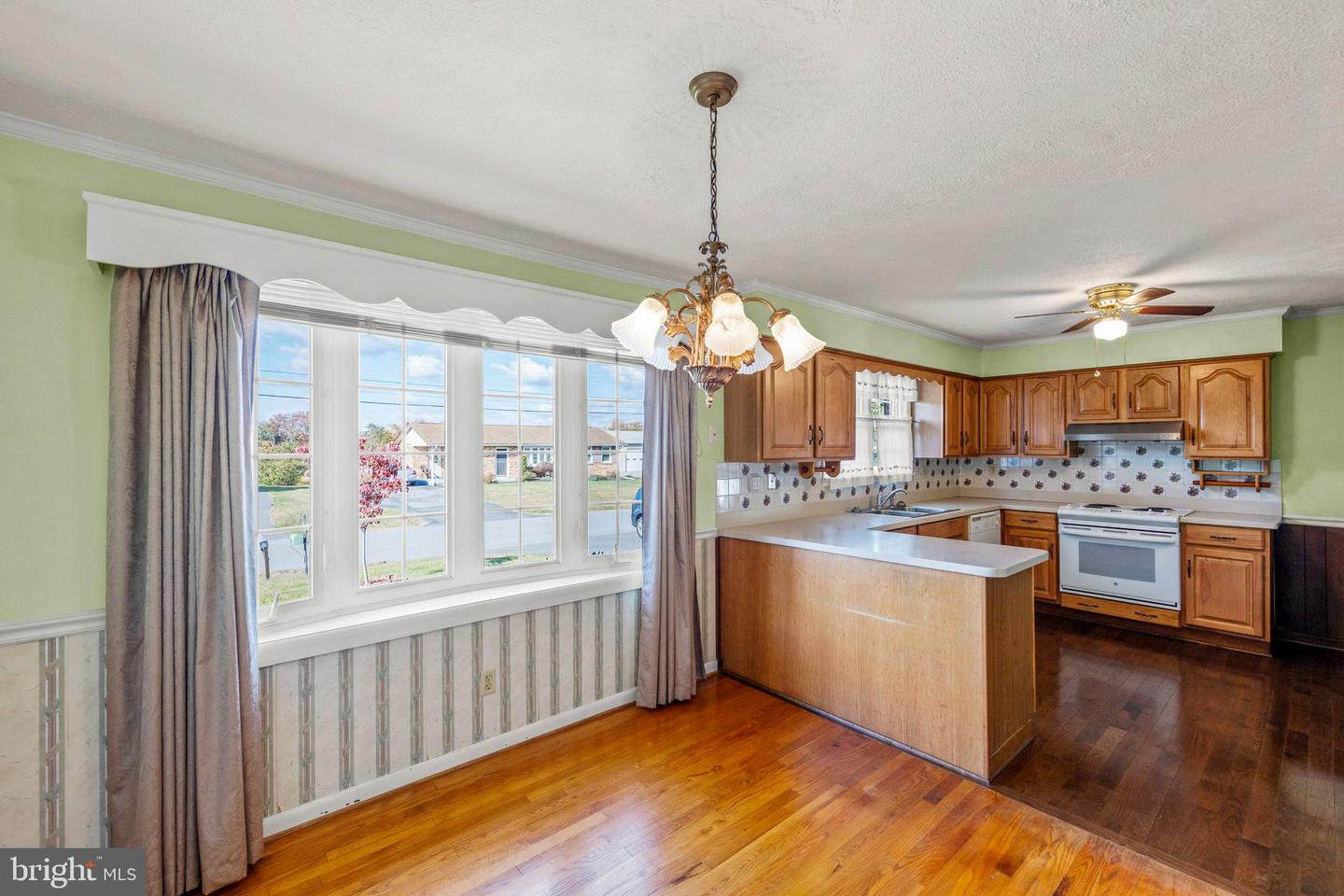 204 RIDGE RD, WINCHESTER, Virginia 22602, 3 Bedrooms Bedrooms, ,3 BathroomsBathrooms,Residential,For sale,204 RIDGE RD,VAFV2037676 MLS # VAFV2037676 204 RIDGE RD, WINCHESTER, Virginia 22602, 3 Bedrooms Bedrooms, ,3 BathroomsBathrooms,Residential,For sale,204 RIDGE RD,VAFV2037676 MLS # VAFV2037676