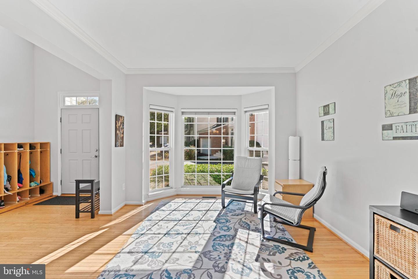 9786 LORRAINE CAROL WAY, LORTON, Virginia 22079, 5 Bedrooms Bedrooms, 15 Rooms Rooms,3 BathroomsBathrooms,Residential,For sale,9786 LORRAINE CAROL WAY,VAFX2276376 MLS # VAFX2276376 9786 LORRAINE CAROL WAY, LORTON, Virginia 22079, 5 Bedrooms Bedrooms, 15 Rooms Rooms,3 BathroomsBathrooms,Residential,For sale,9786 LORRAINE CAROL WAY,VAFX2276376 MLS # VAFX2276376