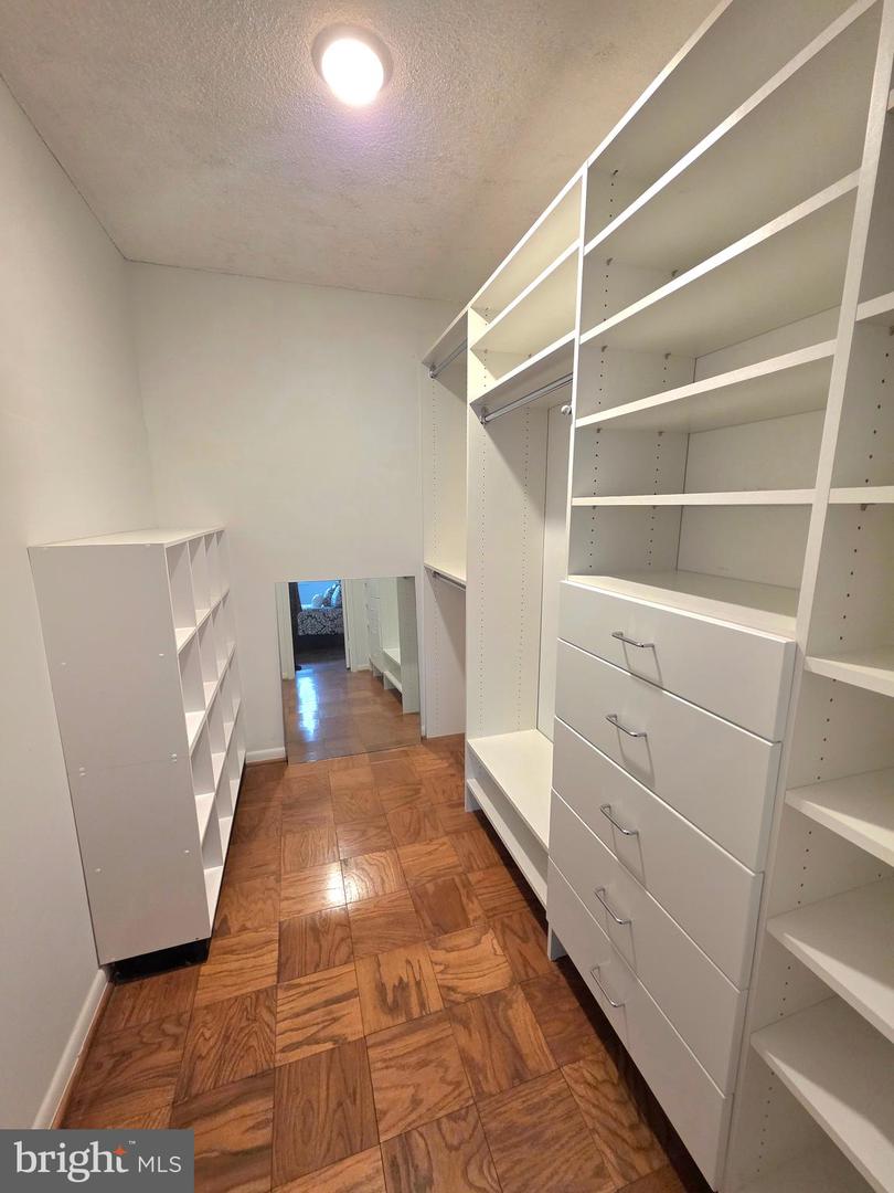 2059 HUNTINGTON AVE #312, ALEXANDRIA, Virginia 22303, 1 Bedroom Bedrooms, ,1 BathroomBathrooms,Residential,For sale,2059 HUNTINGTON AVE #312,VAFX2276378 MLS # VAFX2276378 2059 HUNTINGTON AVE #312, ALEXANDRIA, Virginia 22303, 1 Bedroom Bedrooms, ,1 BathroomBathrooms,Residential,For sale,2059 HUNTINGTON AVE #312,VAFX2276378 MLS # VAFX2276378