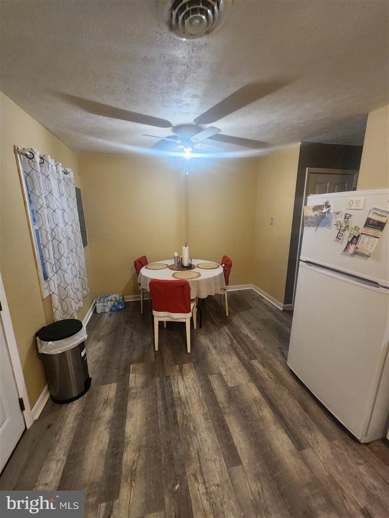 404 VISCOSE AVE, FRONT ROYAL, Virginia 22630, 3 Bedrooms Bedrooms, ,1 BathroomBathrooms,Residential,For sale,404 VISCOSE AVE,VAWR2012650 MLS # VAWR2012650 404 VISCOSE AVE, FRONT ROYAL, Virginia 22630, 3 Bedrooms Bedrooms, ,1 BathroomBathrooms,Residential,For sale,404 VISCOSE AVE,VAWR2012650 MLS # VAWR2012650