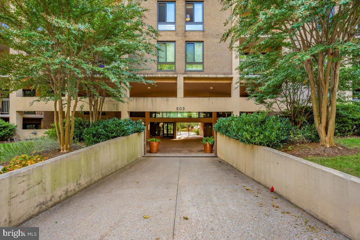 803 N HOWARD ST #152, ALEXANDRIA, Virginia 22304, 2 Bedrooms Bedrooms, ,2 BathroomsBathrooms,Residential,For sale,803 N HOWARD ST #152,VAAX2051218 MLS # VAAX2051218 803 N HOWARD ST #152, ALEXANDRIA, Virginia 22304, 2 Bedrooms Bedrooms, ,2 BathroomsBathrooms,Residential,For sale,803 N HOWARD ST #152,VAAX2051218 MLS # VAAX2051218