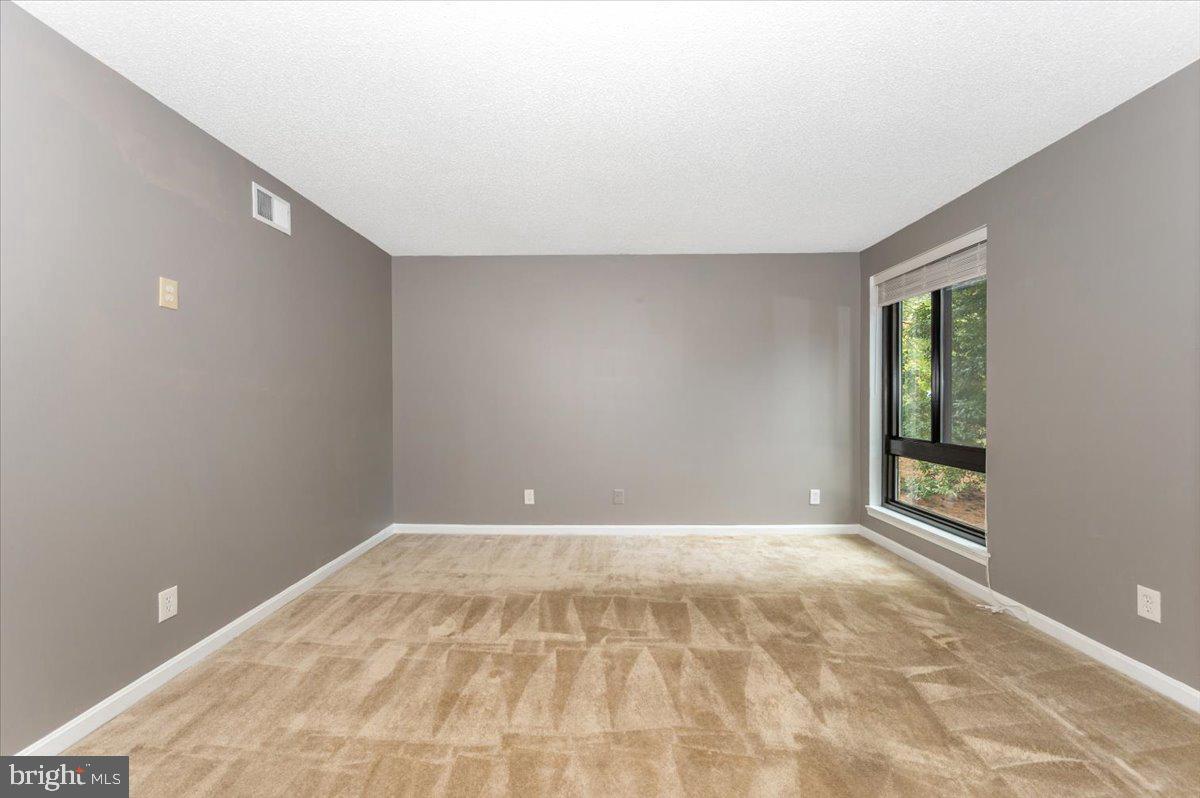 803 N HOWARD ST #152, ALEXANDRIA, Virginia 22304, 2 Bedrooms Bedrooms, ,2 BathroomsBathrooms,Residential,For sale,803 N HOWARD ST #152,VAAX2051218 MLS # VAAX2051218 803 N HOWARD ST #152, ALEXANDRIA, Virginia 22304, 2 Bedrooms Bedrooms, ,2 BathroomsBathrooms,Residential,For sale,803 N HOWARD ST #152,VAAX2051218 MLS # VAAX2051218
