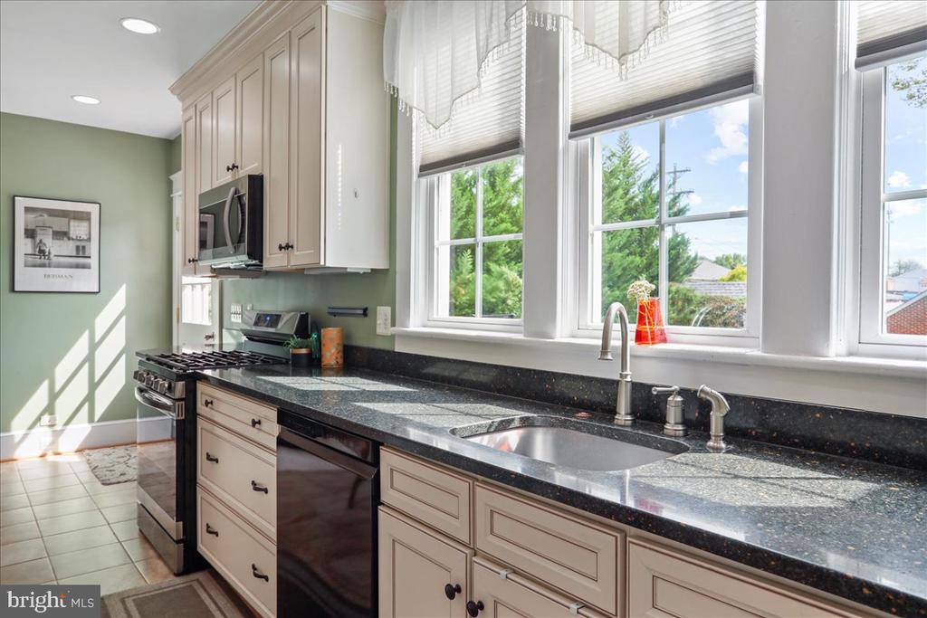 601 S WEST ST, CULPEPER, Virginia 22701, 4 Bedrooms Bedrooms, ,3 BathroomsBathrooms,Residential,601 S WEST ST,VACU2011710 MLS # VACU2011710 601 S WEST ST, CULPEPER, Virginia 22701, 4 Bedrooms Bedrooms, ,3 BathroomsBathrooms,Residential,601 S WEST ST,VACU2011710 MLS # VACU2011710